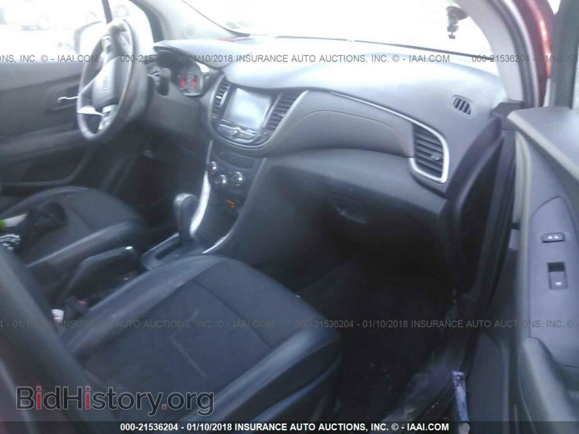 2017 Chevrolet Trax - VIN: 3GNCJPSB9HL228750 - Фото 5