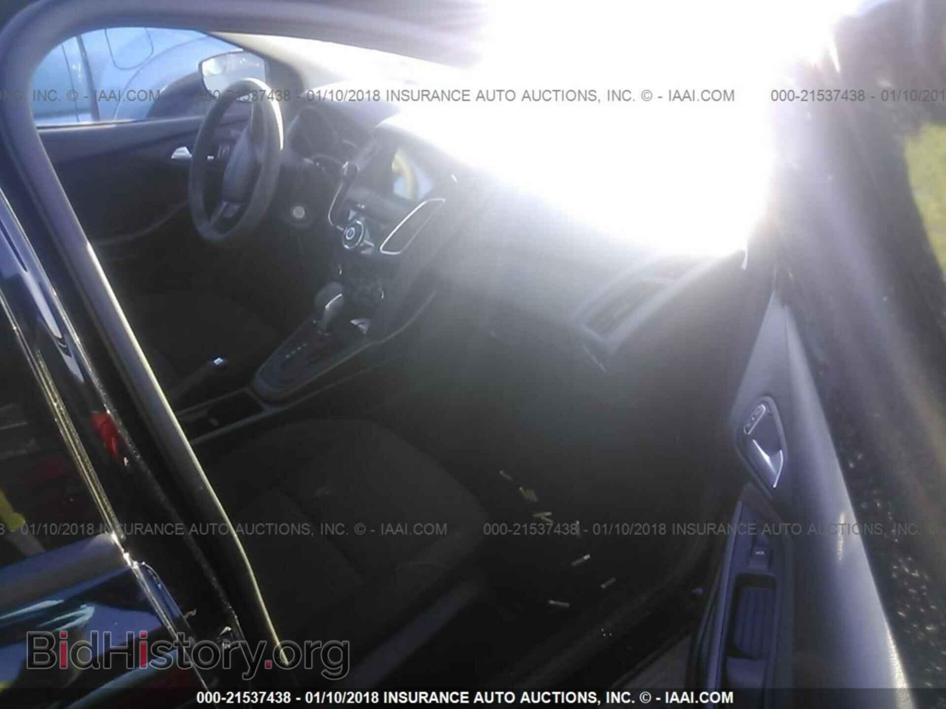 2017 Ford Focus - VIN: 1FADP3H28HL257346 - Photo 5