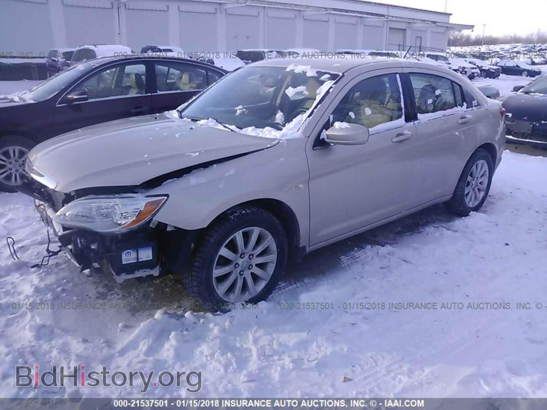 2013 Chrysler 200 - VIN: 1C3CCBBB3DN593686 - Photo 2