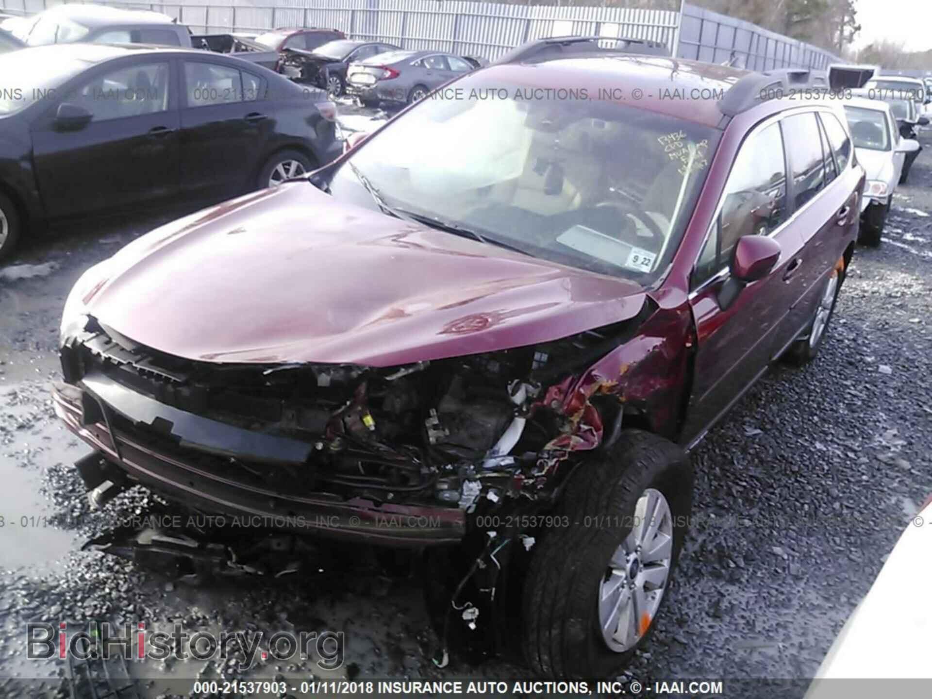 2017 Subaru Outback - VIN: 4S4BSAHC0H3301929 - Фото 2