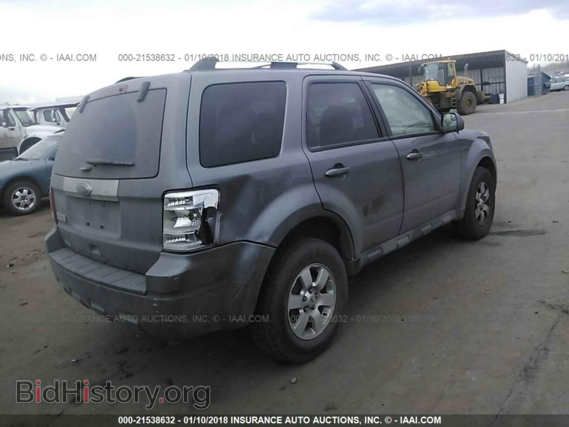 2012 Ford Escape - VIN: 1FMCU9E71CKB07140 - Photo 4
