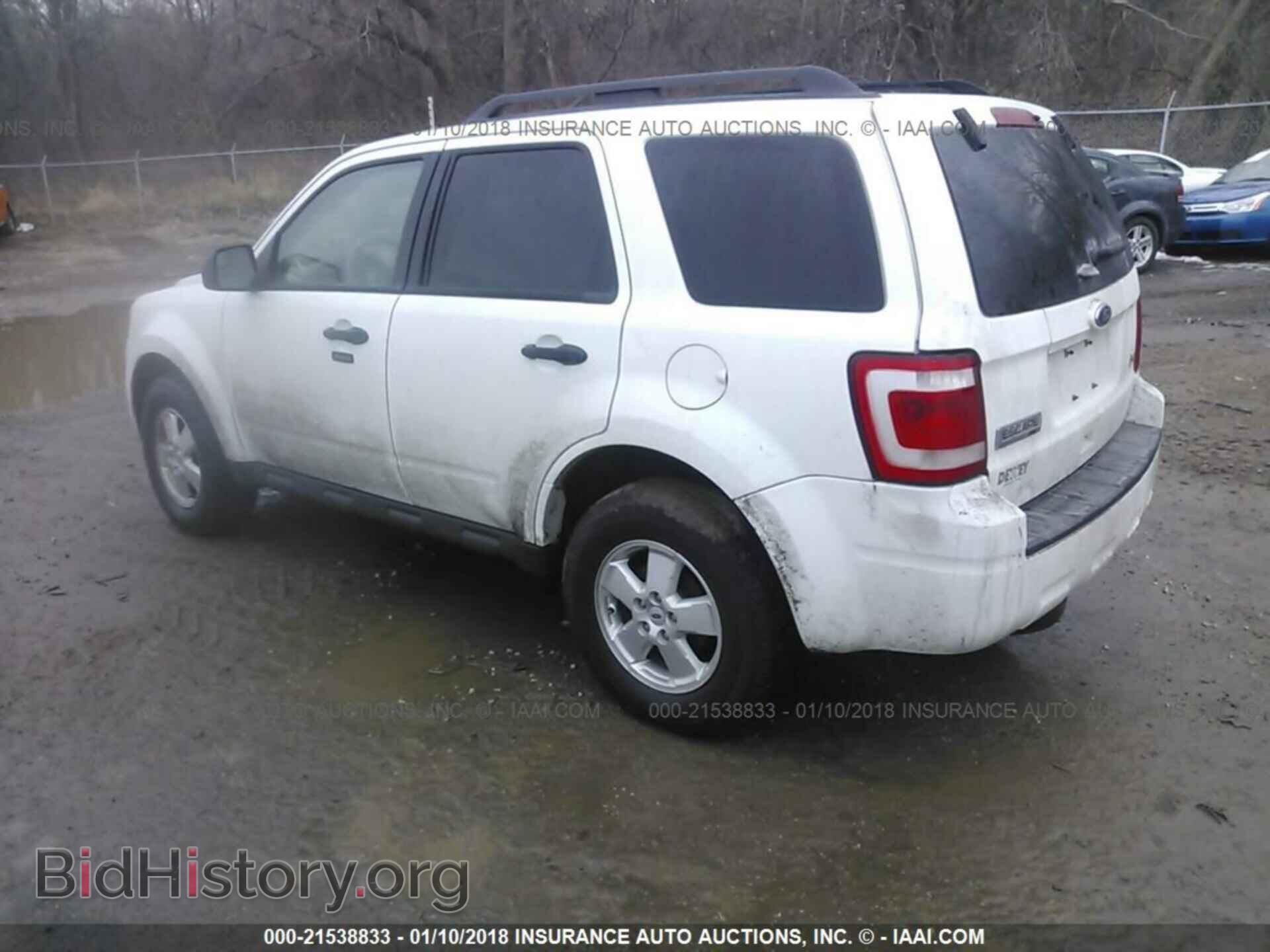 2012 Ford Escape - VIN: 1FMCU0DG8CKC29183 - Фото 3