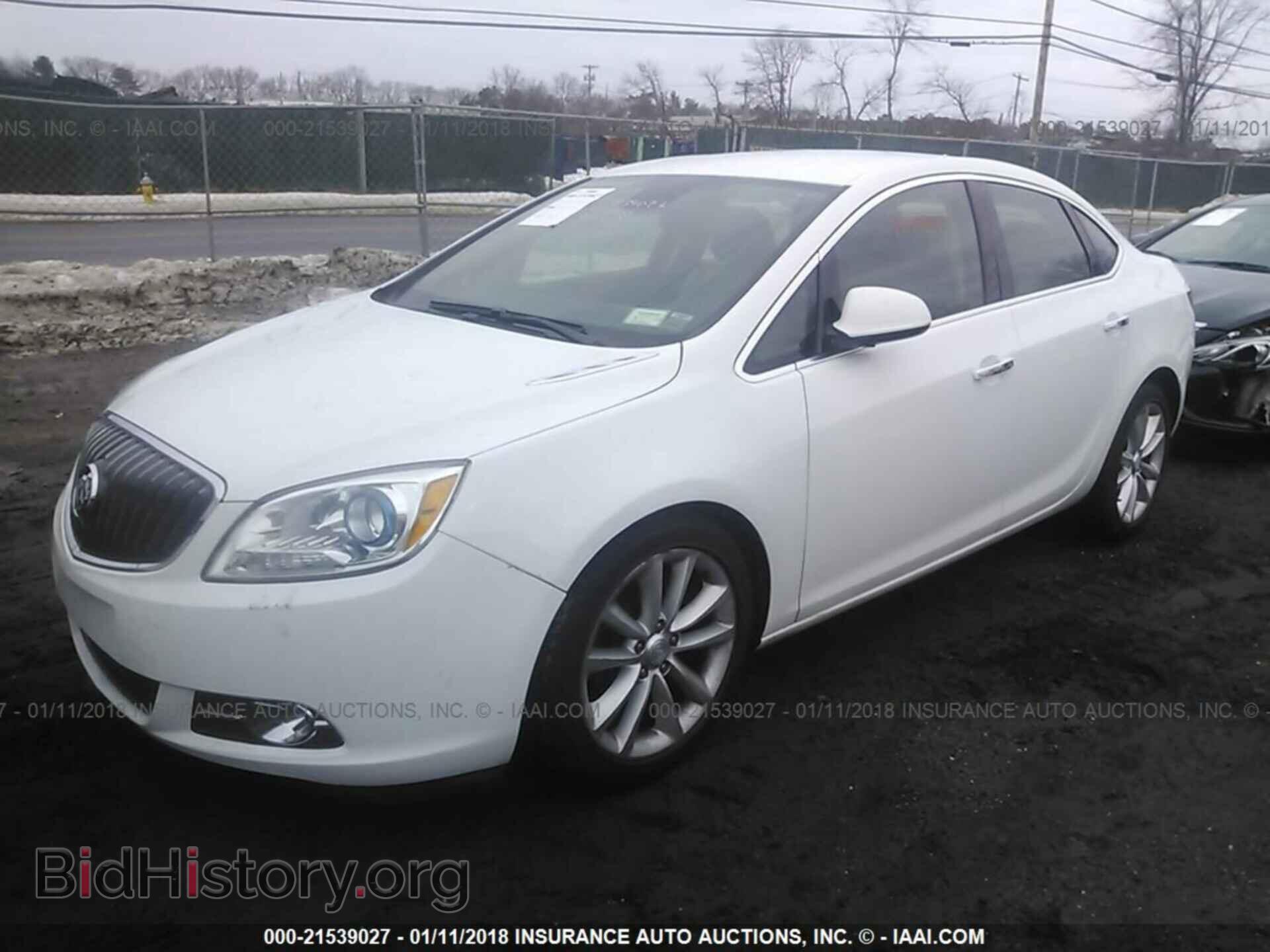 2013 Buick Verano - VIN: 1G4PP5SK8D4117373 - Фото 2