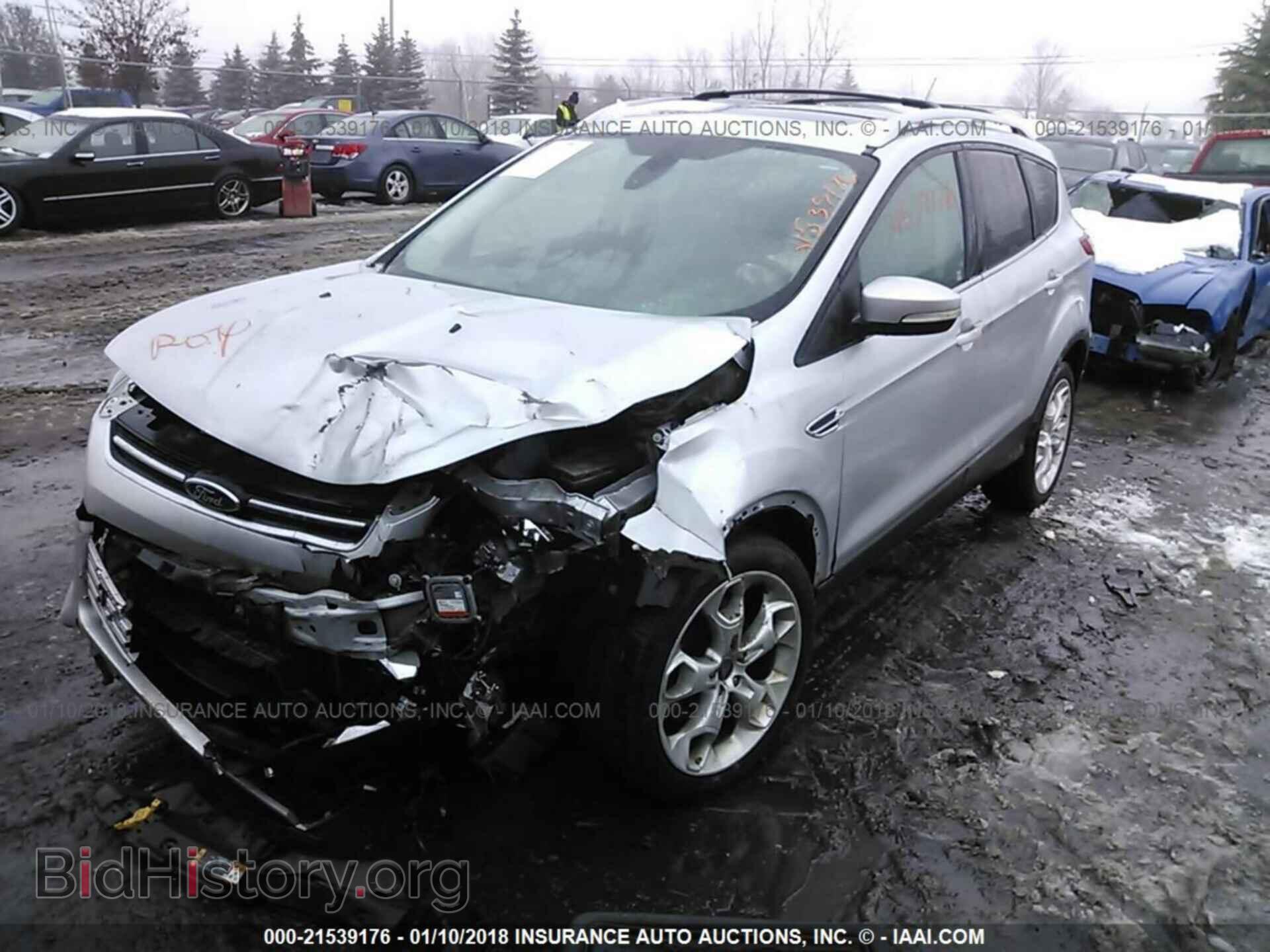 2013 Ford Escape - VIN: 1FMCU0J97DUB07703 - Фото 2