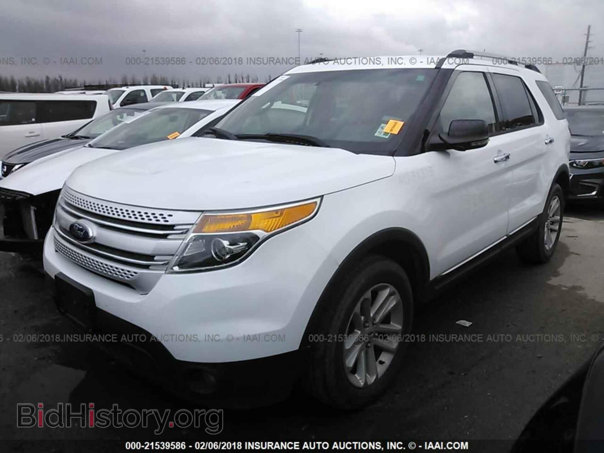 2013 Ford Explorer - VIN: 1FM5K7D87DGA51318 - Фото 2
