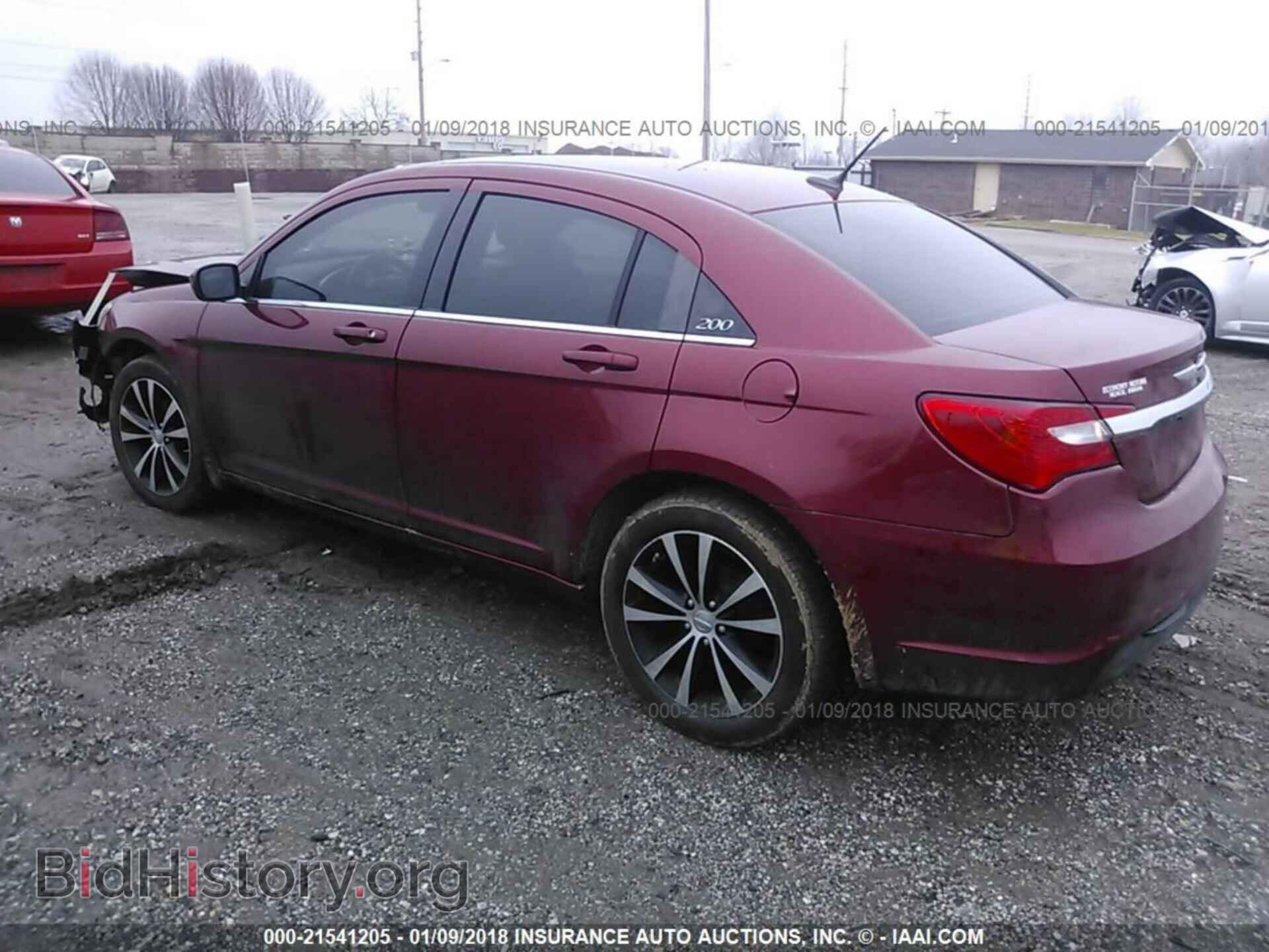 2013 Chrysler 200 - VIN: 1C3CCBBB6DN514253 - Фото 3
