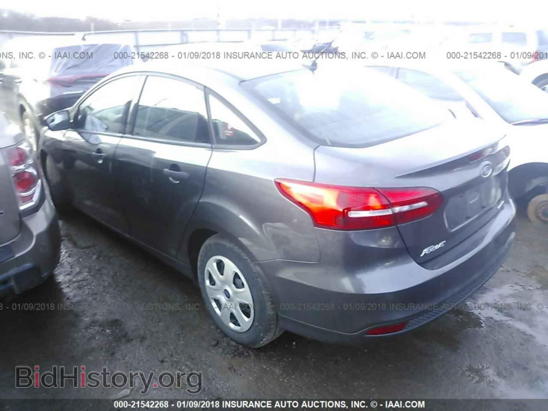 2016 Ford Focus - VIN: 1FADP3E28GL224849 - Фото 3