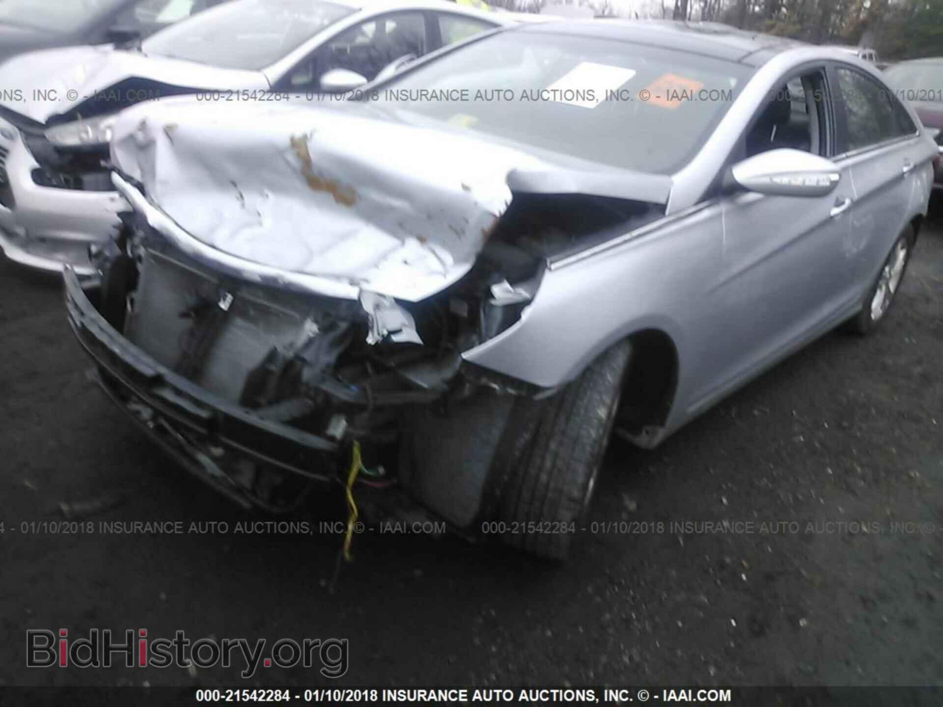 2012 Hyundai Sonata - VIN: 5NPEC4AC5CH479472 - Фото 2