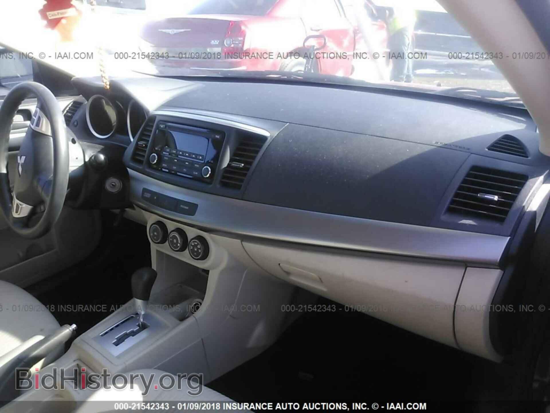 2014 Mitsubishi Lancer - VIN: JA32U2FU6EU008427 - Фото 5