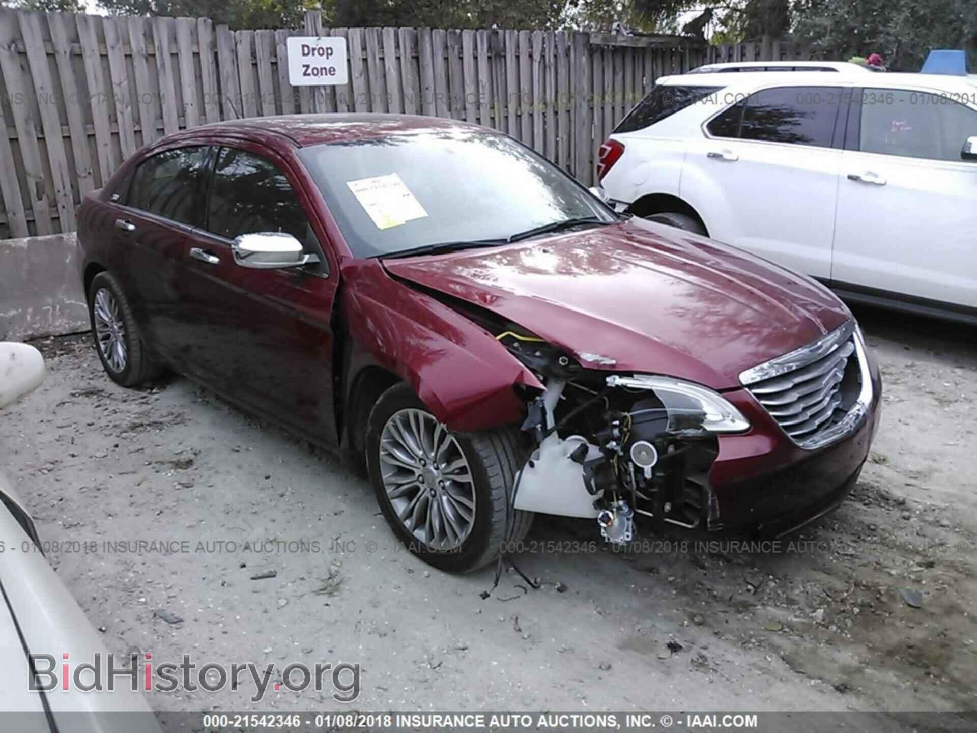 Photo 1C3CCBCG7DN520640 - Chrysler 200 2013