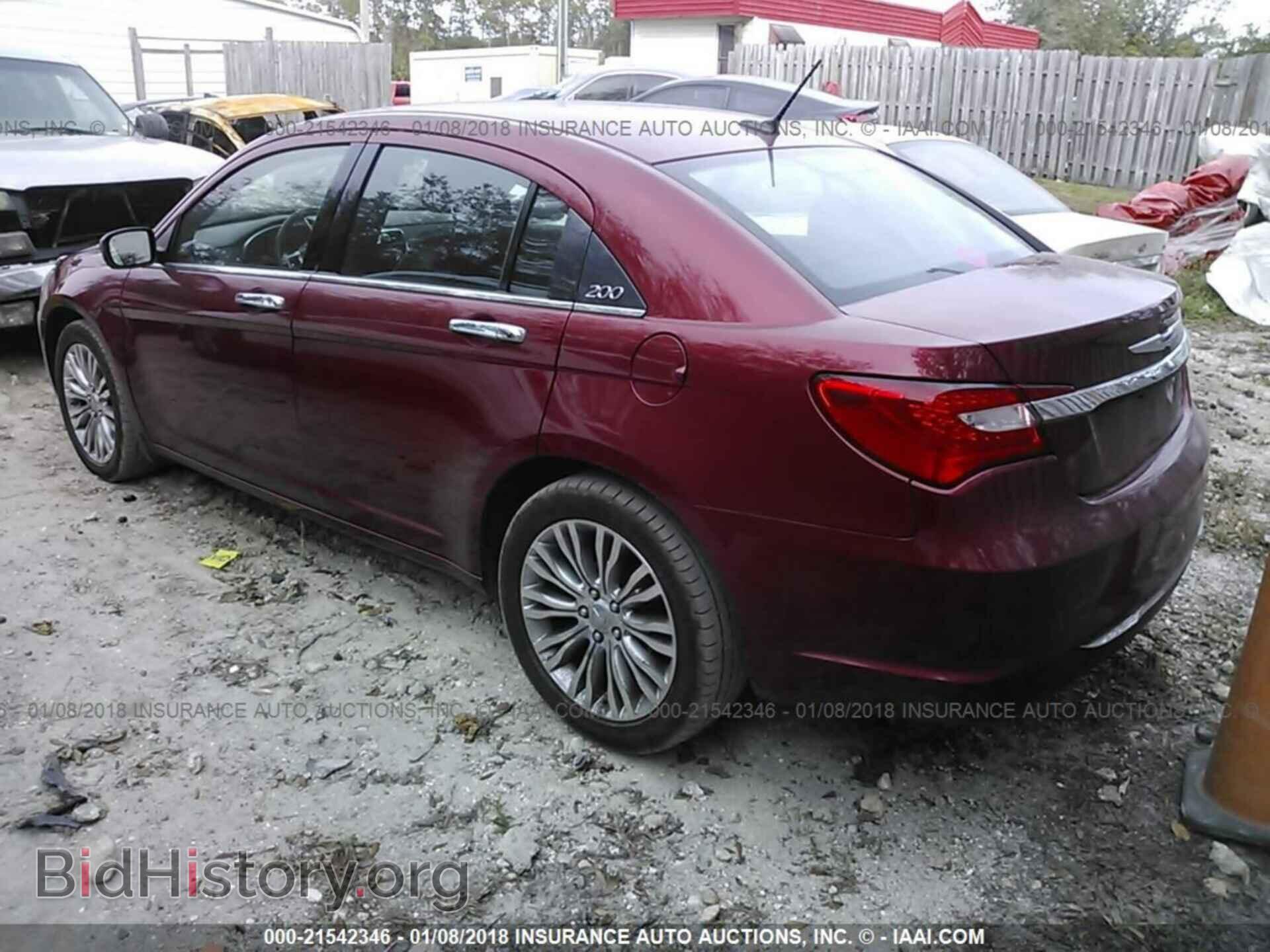 2013 Chrysler 200 - VIN: 1C3CCBCG7DN520640 - Photo 3
