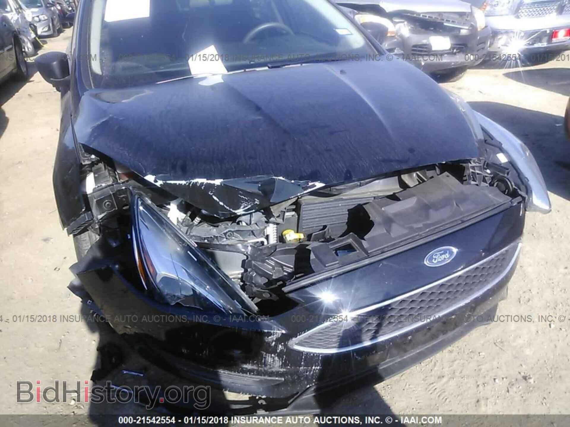 2017 Ford Focus - VIN: 1FADP3E20HL204547 - Photo 6