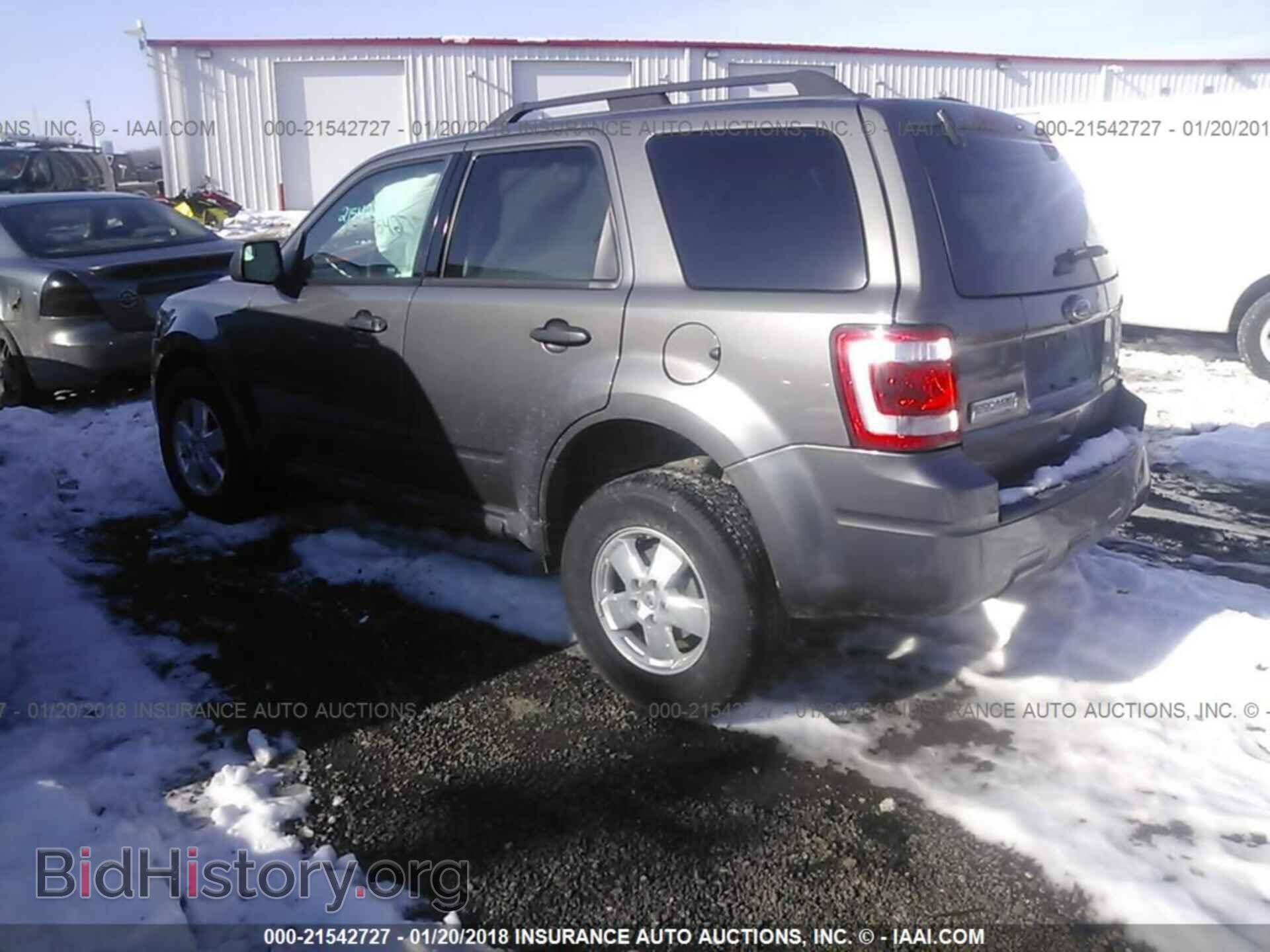 2012 Ford Escape - VIN: 1FMCU0D74CKC39239 - Photo 3
