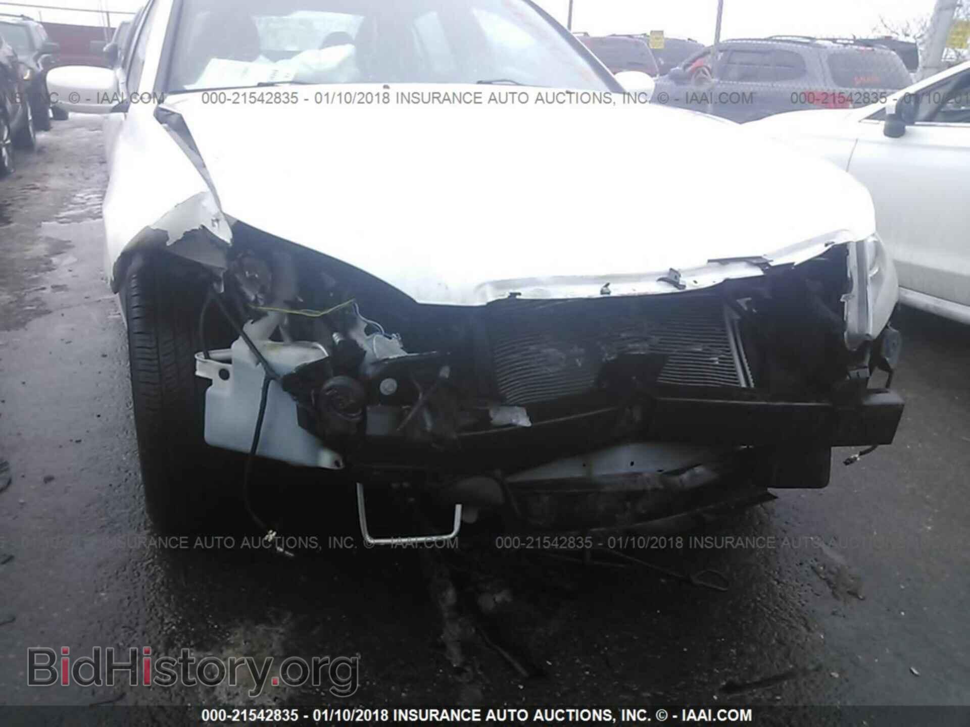 2014 Chrysler 200 - VIN: 1C3CCBBG5EN193075 - Photo 6