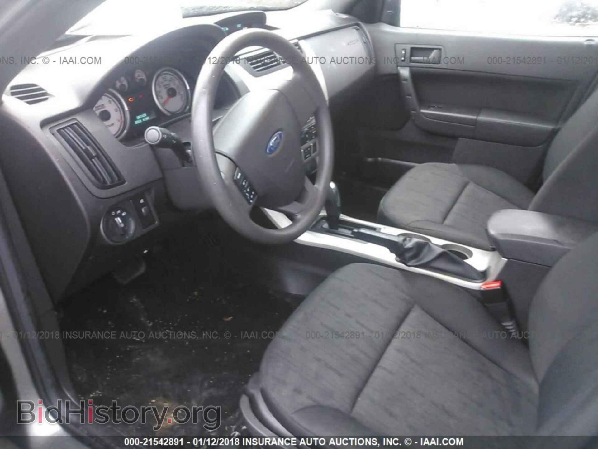 2011 Ford Focus - VIN: 1FAHP3FN3BW128564 - Photo 5