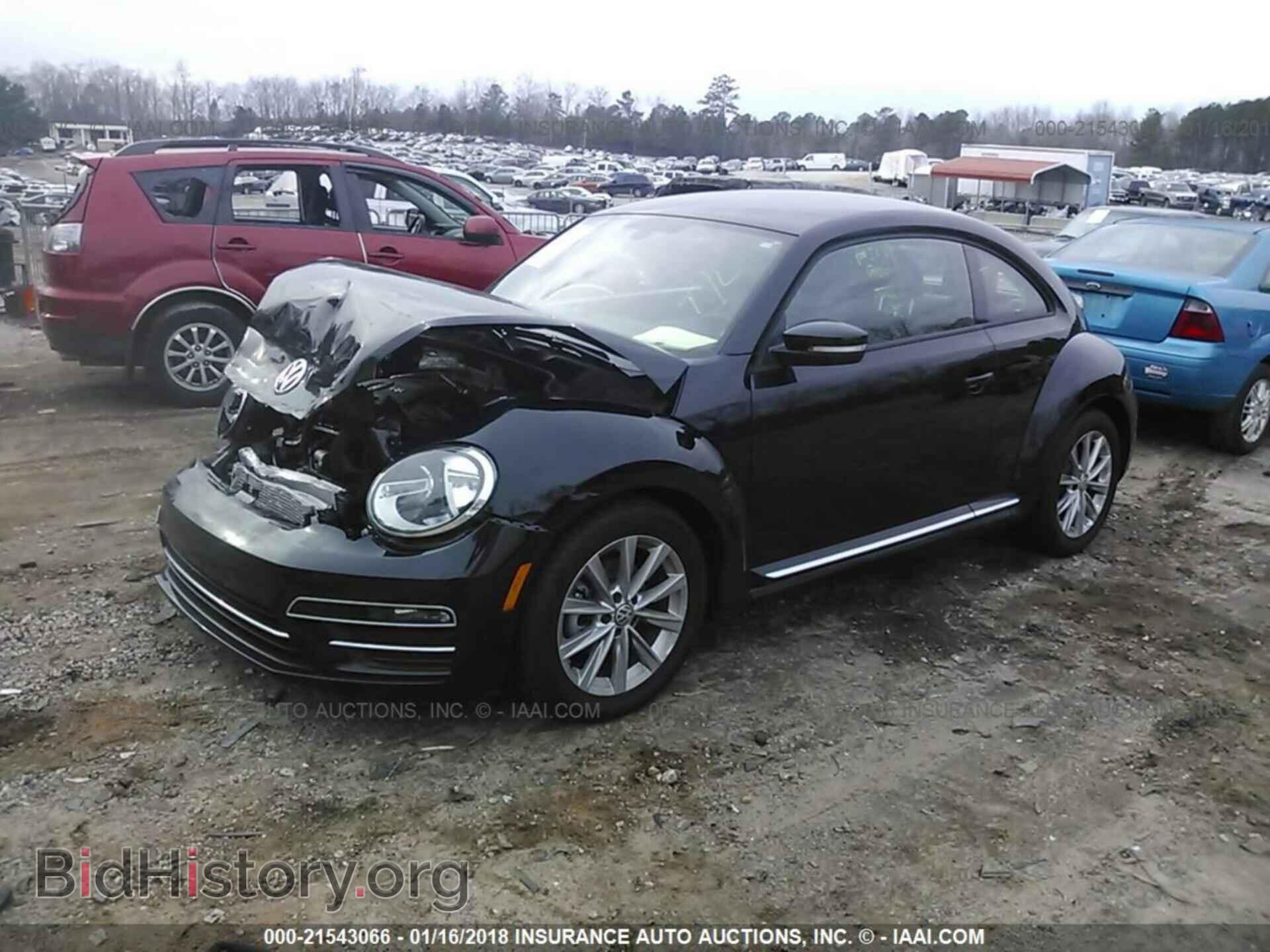 2017 Volkswagen Beetle - VIN: 3VWJ17AT5HM615247 - Фото 2