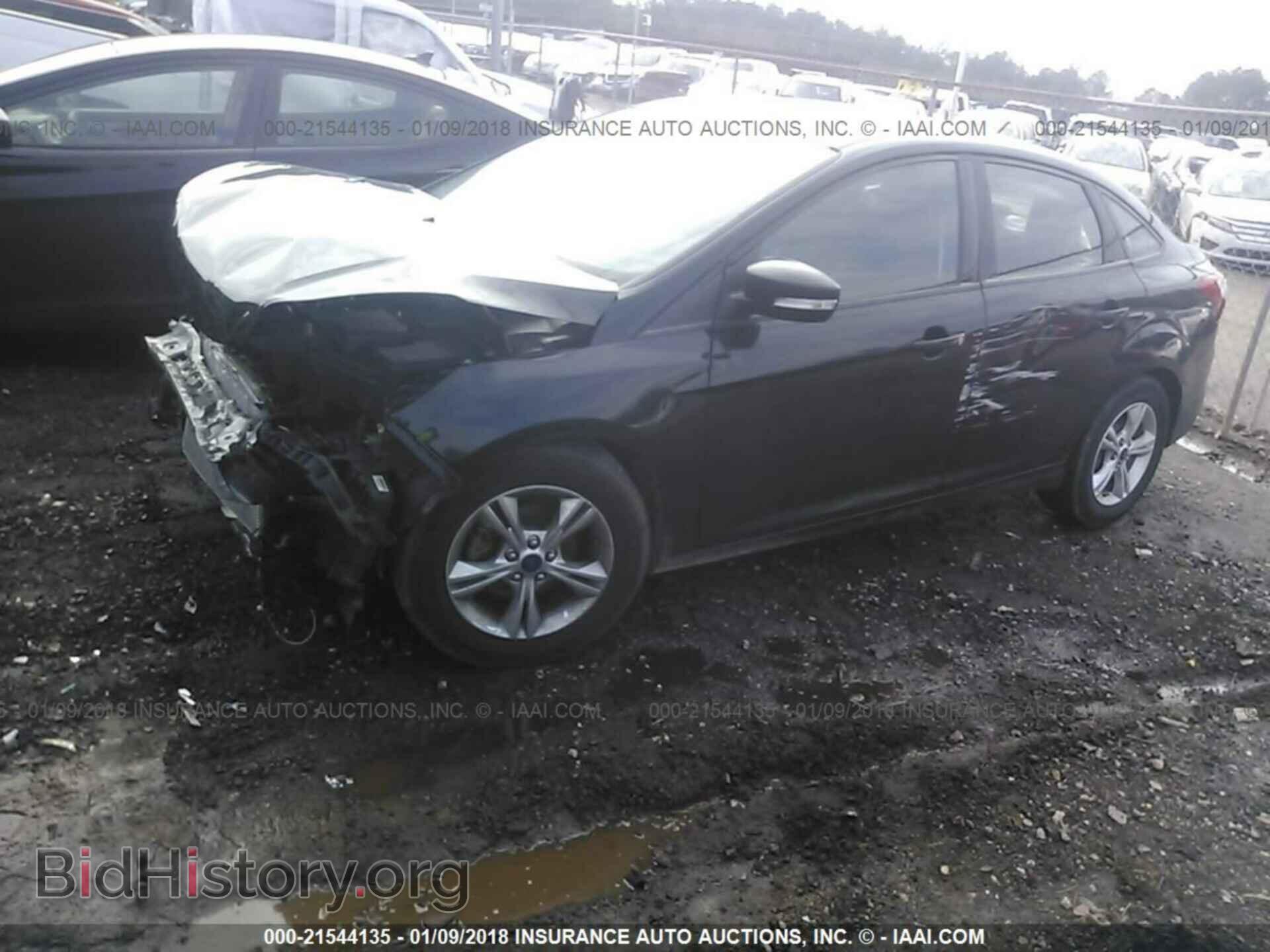 2014 Ford Focus - VIN: 1FADP3F20EL256111 - Photo 2