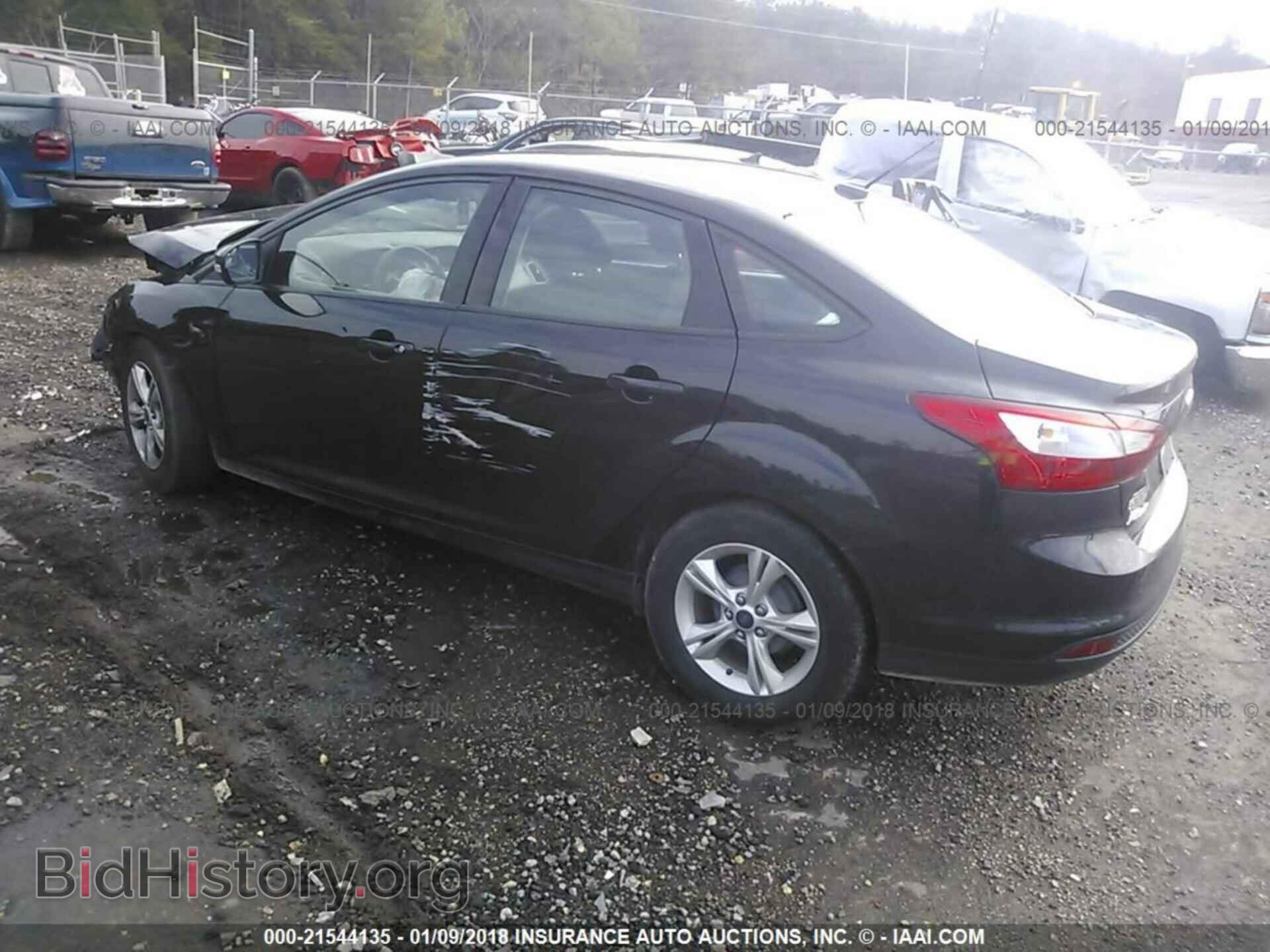 2014 Ford Focus - VIN: 1FADP3F20EL256111 - Photo 3