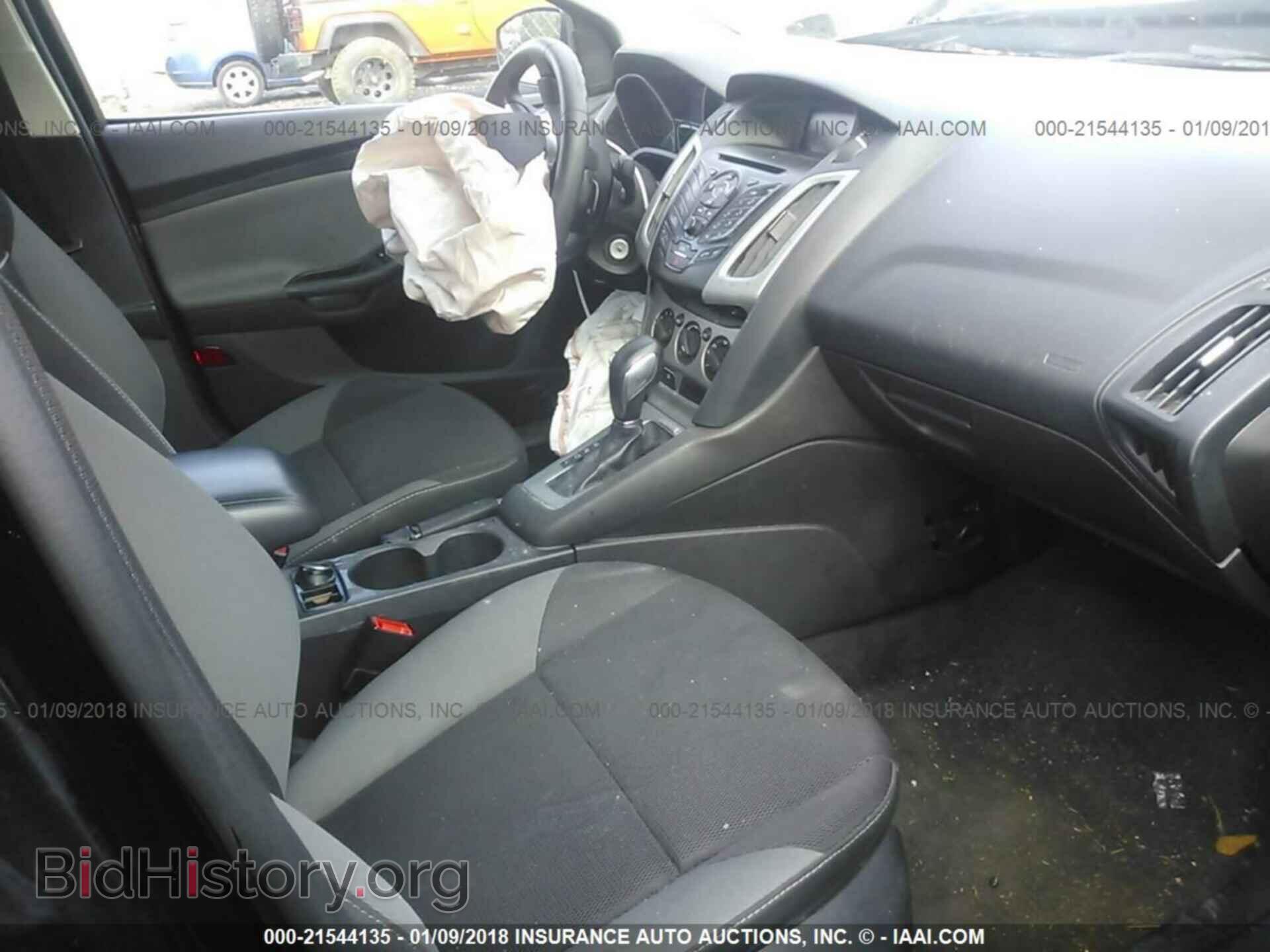 2014 Ford Focus - VIN: 1FADP3F20EL256111 - Photo 5