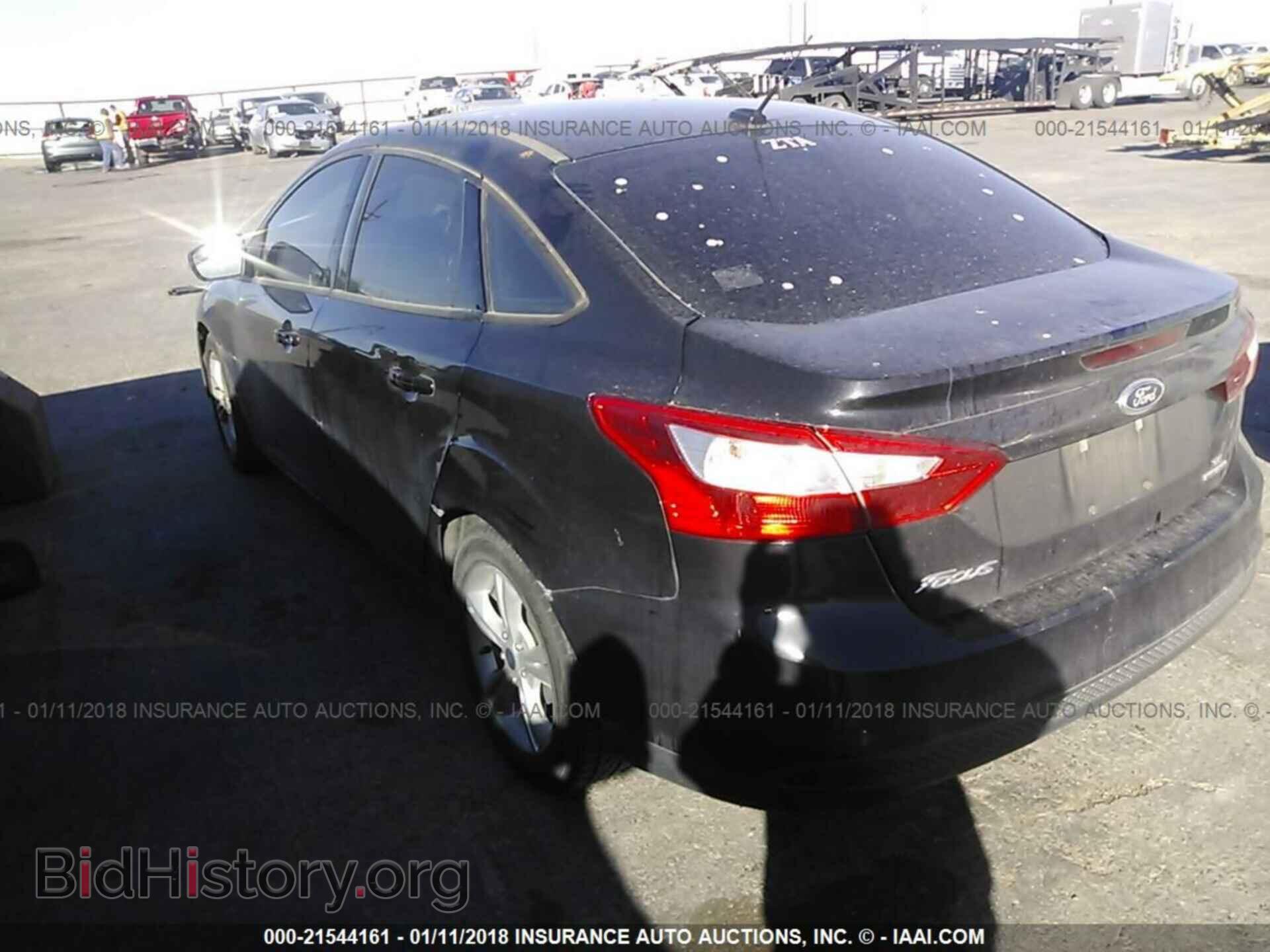 2014 Ford Focus - VIN: 1FADP3F21EL301279 - Фото 3
