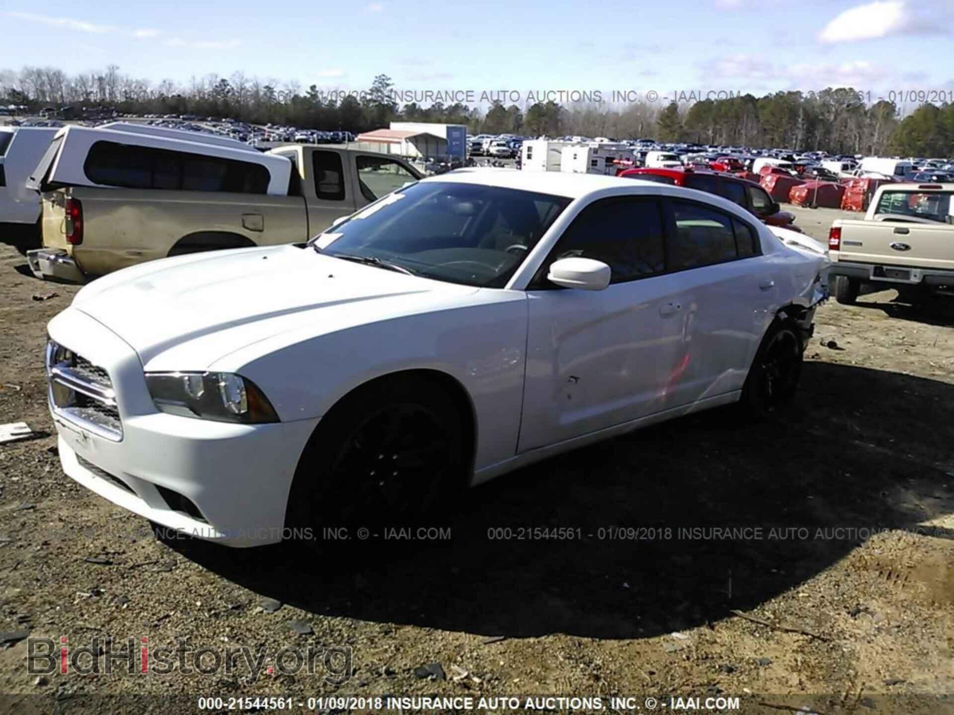 2013 Dodge Charger - VIN: 2C3CDXHG6DH574233 - Photo 2