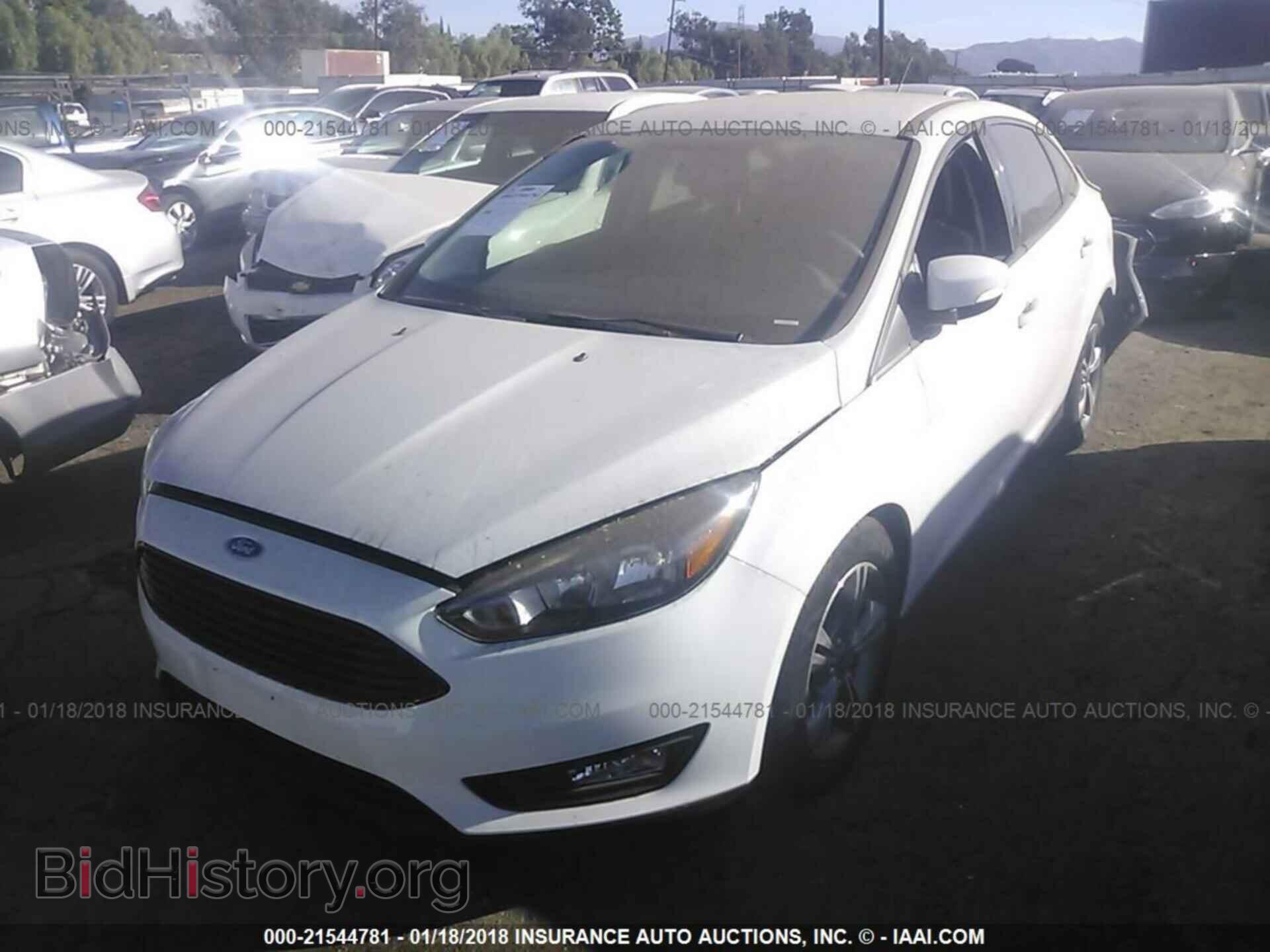 2017 Ford Focus - VIN: 1FADP3FE9HL290434 - Photo 2