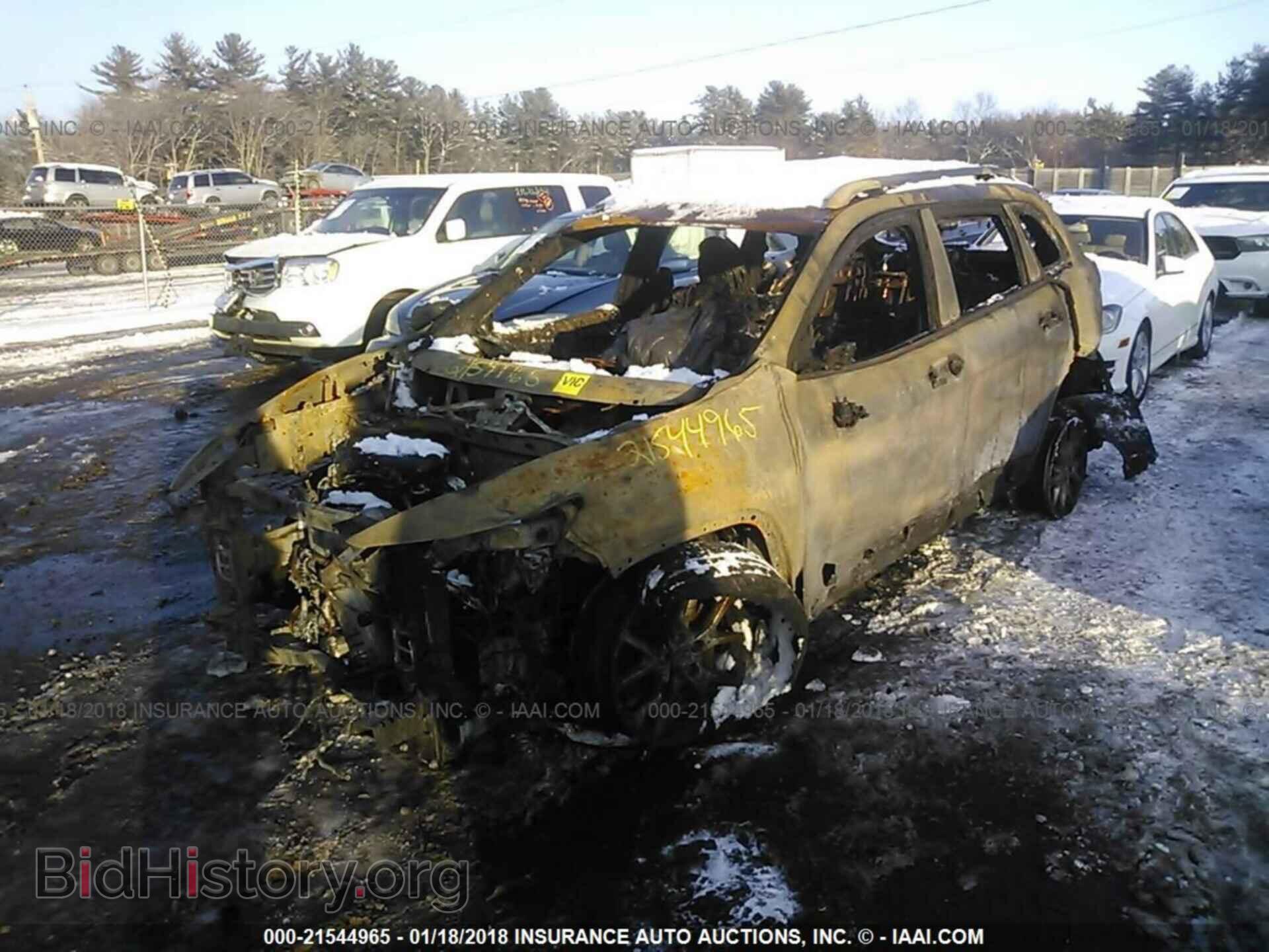 2015 Jeep Cherokee - VIN: 1C4PJMCB6FW502016 - Фото 2