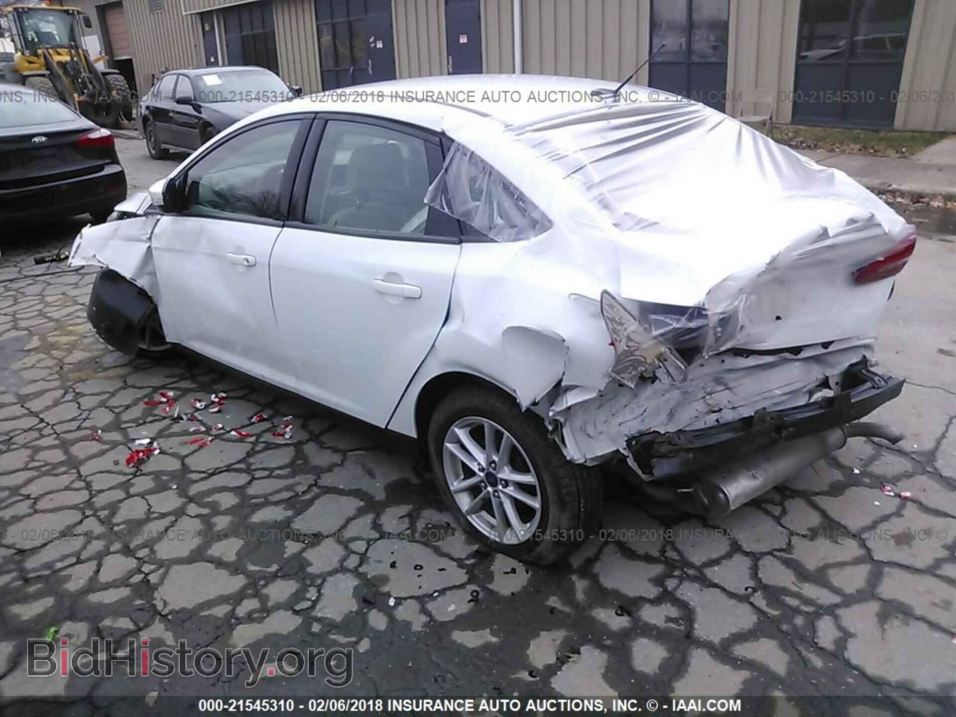 2015 Ford Focus - VIN: 1FADP3F24FL351255 - Фото 3