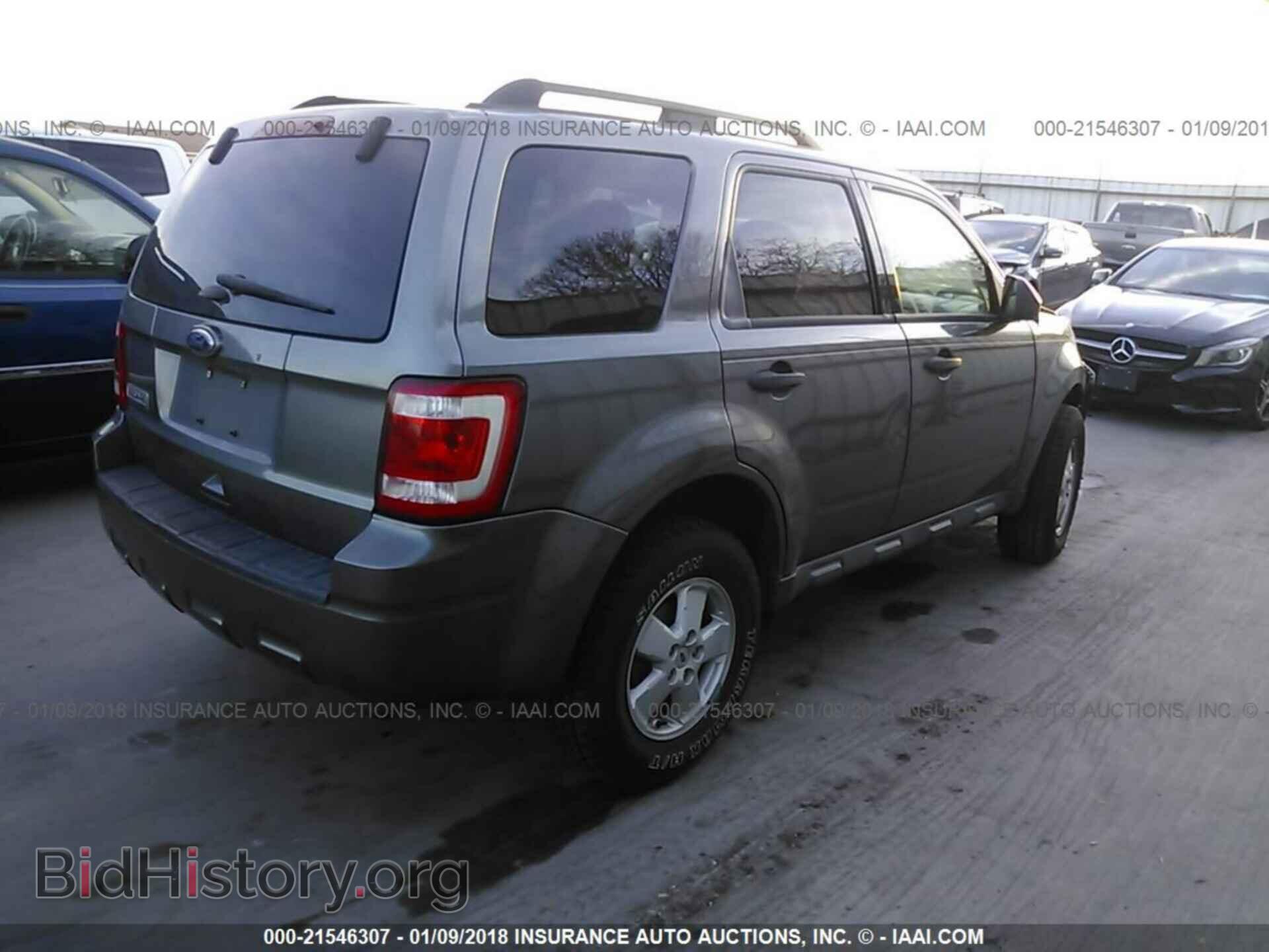 2011 Ford Escape - VIN: 1FMCU9D79BKB61026 - Photo 4