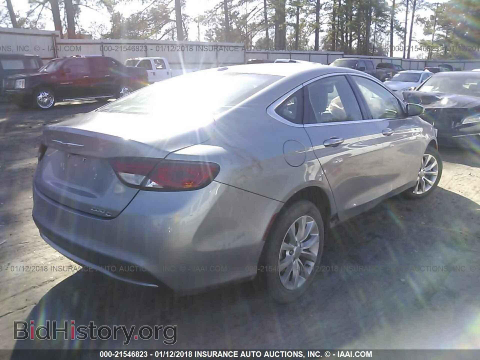 2015 Chrysler 200 - VIN: 1C3CCCCBXFN563429 - Photo 4