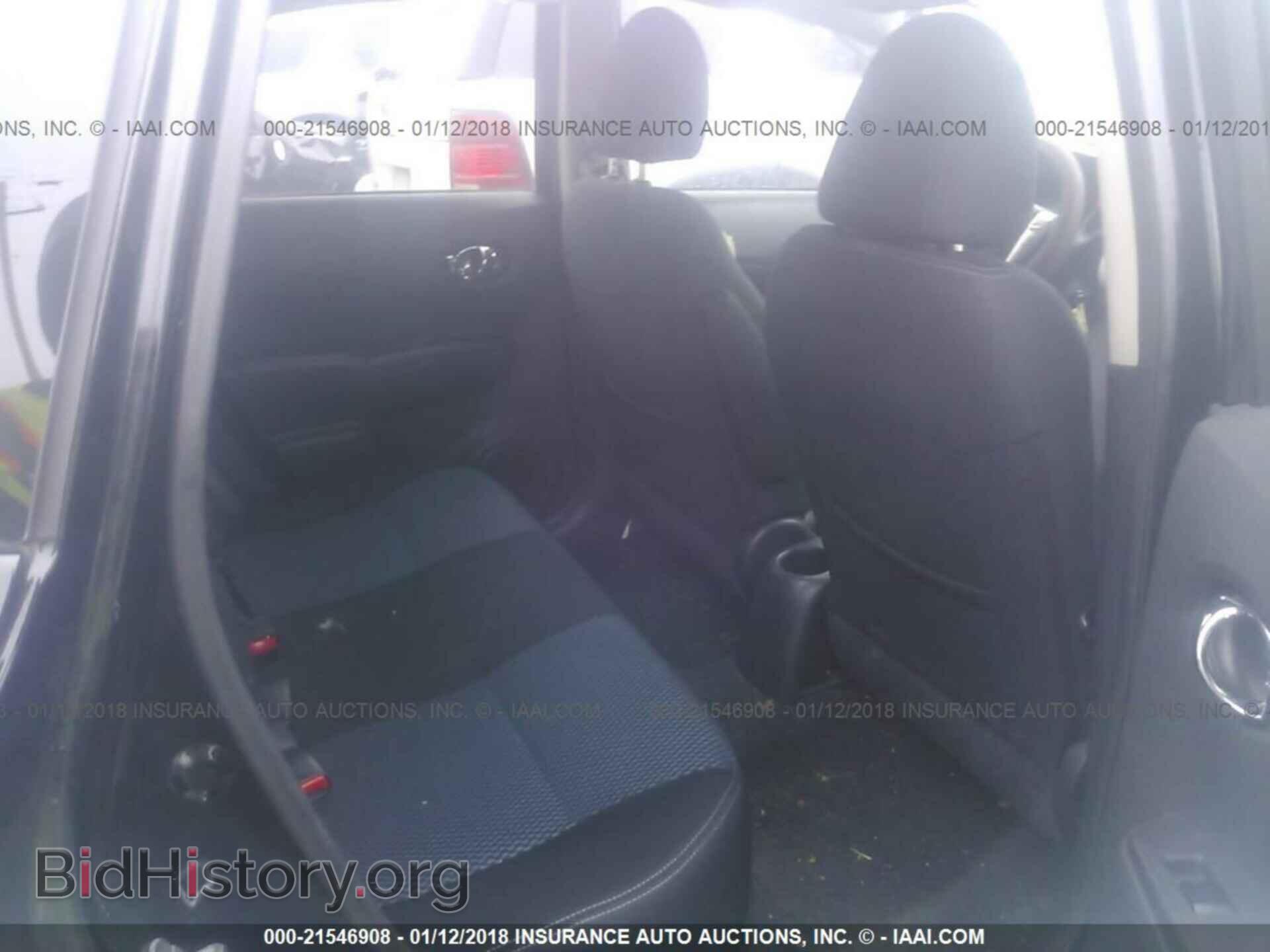 2014 Nissan Versa note - VIN: 3N1CE2CPXEL366855 - Photo 8