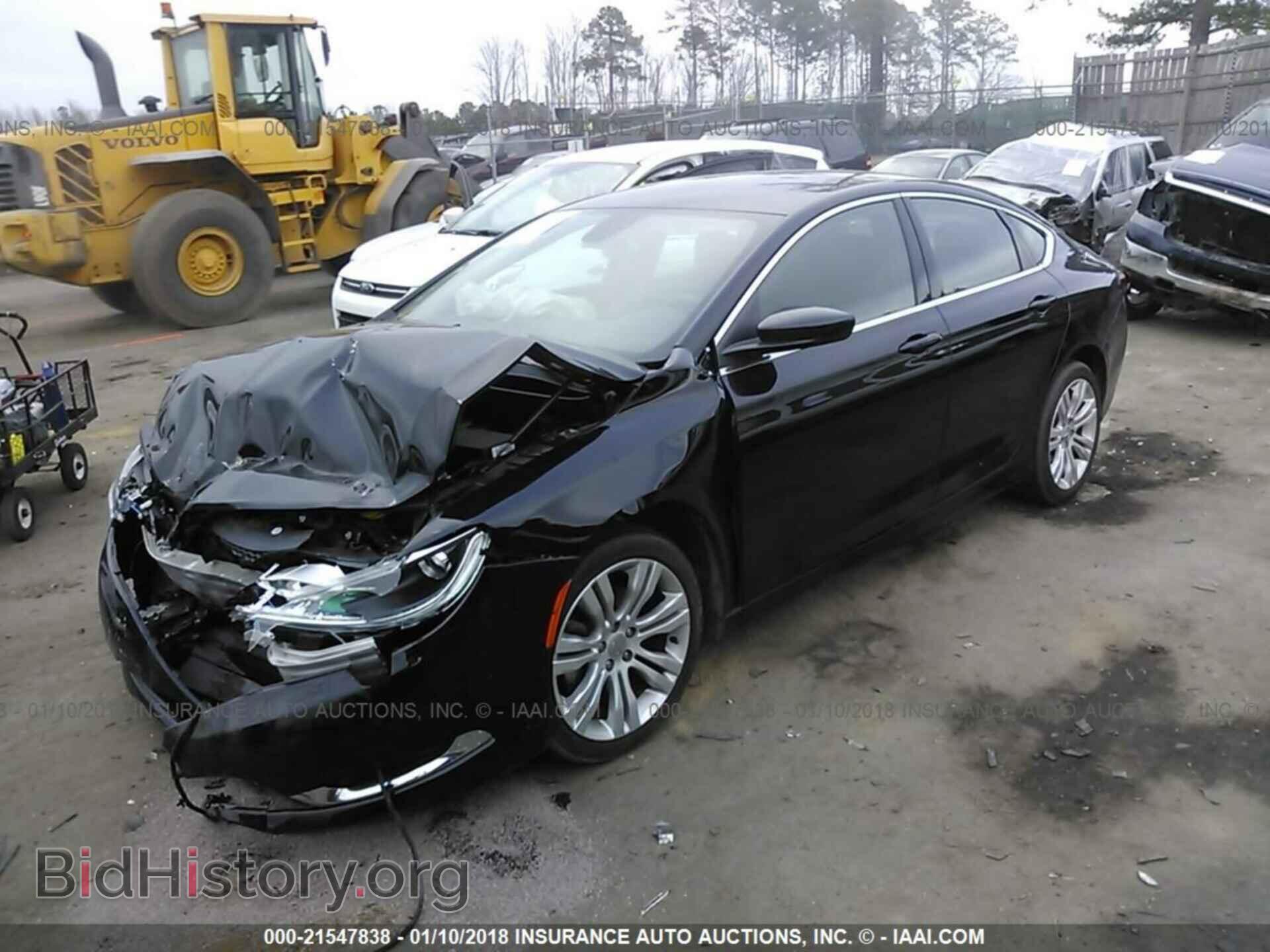 2016 Chrysler 200 - VIN: 1C3CCCAB0GN108934 - Фото 2