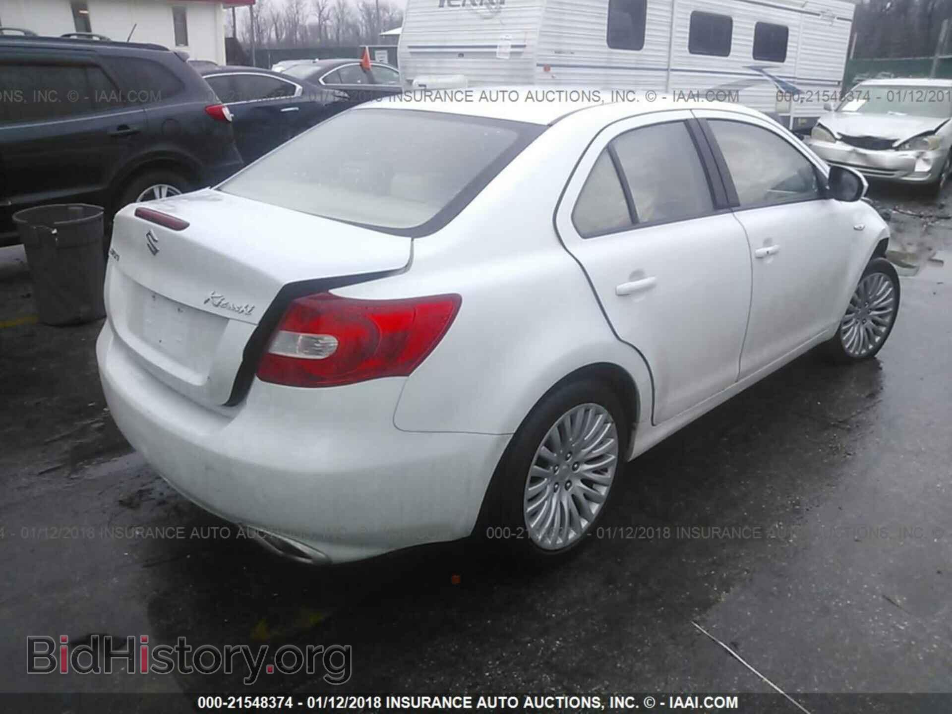 2012 Suzuki Kizashi - VIN: JS2RE9A34C6100793 - Photo 4