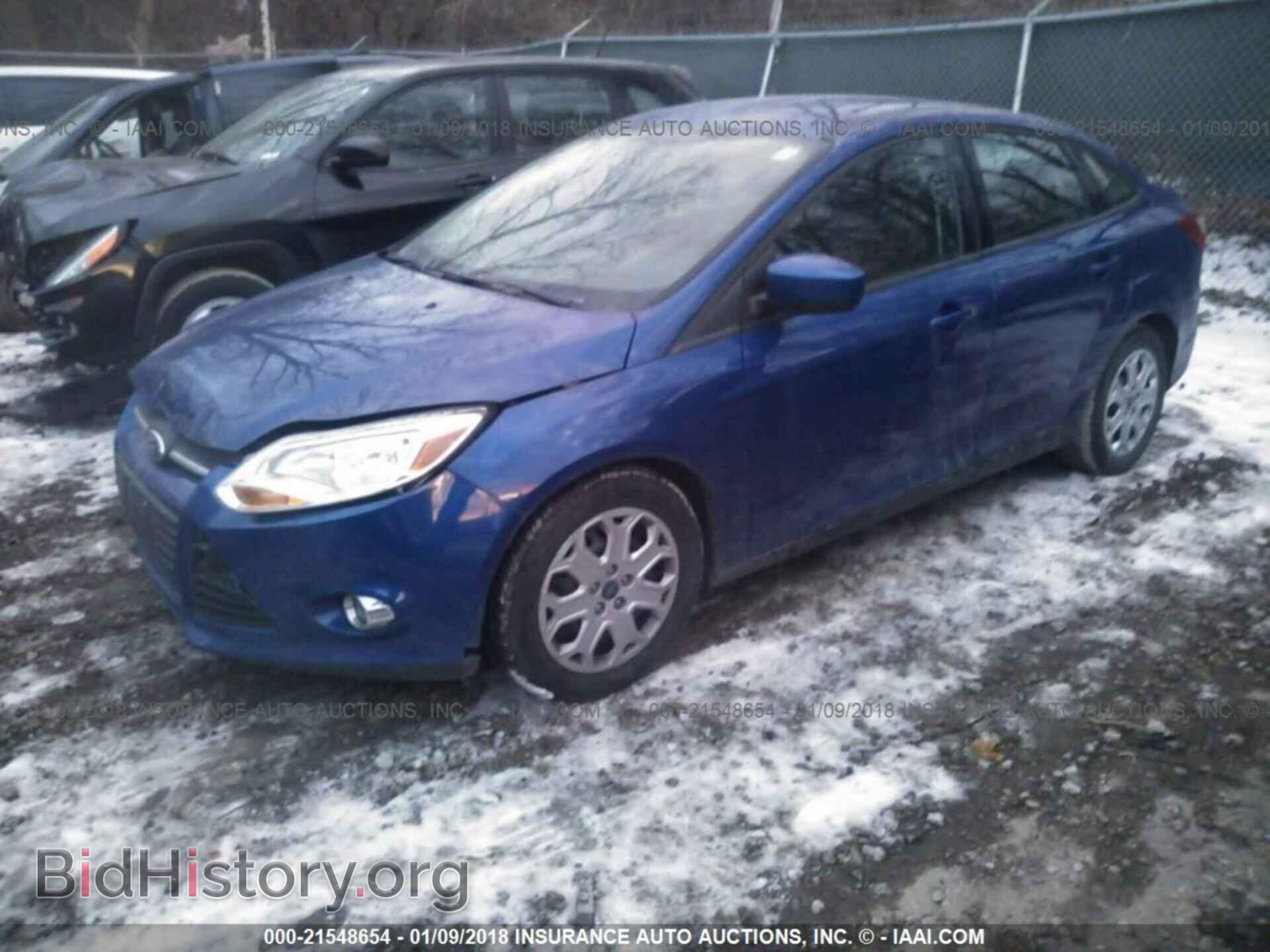 2012 Ford Focus - VIN: 1FAHP3F27CL450472 - Фото 2