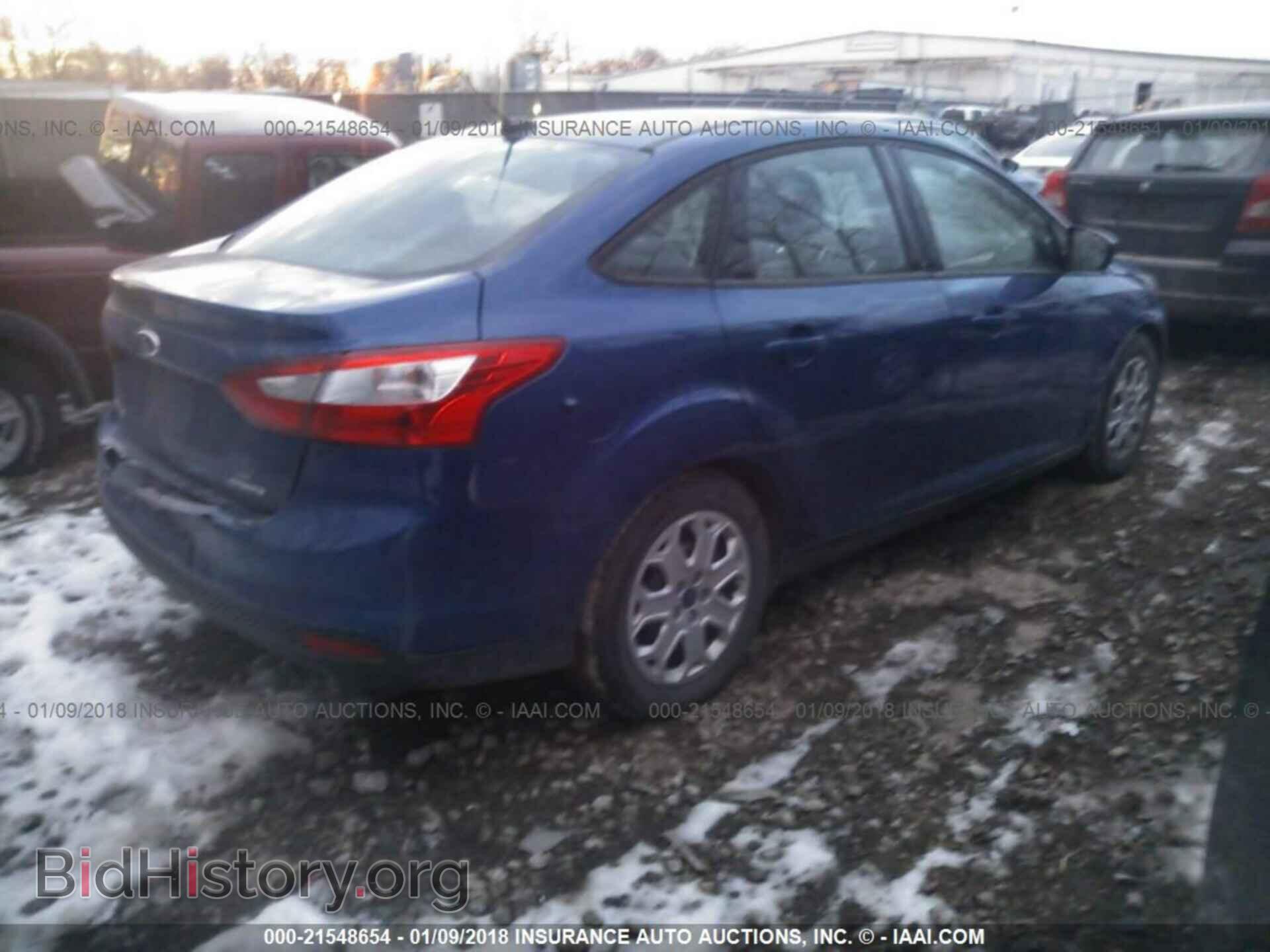2012 Ford Focus - VIN: 1FAHP3F27CL450472 - Фото 4