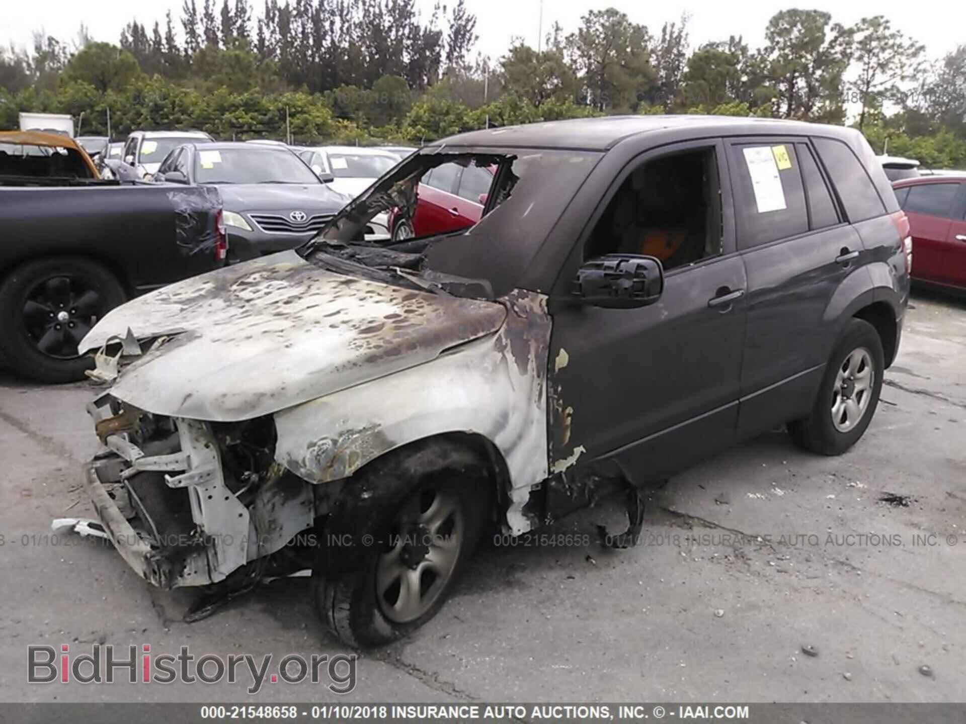 2011 Suzuki Grand vitara - VIN: JS3TE0D29B4100556 - Фото 2
