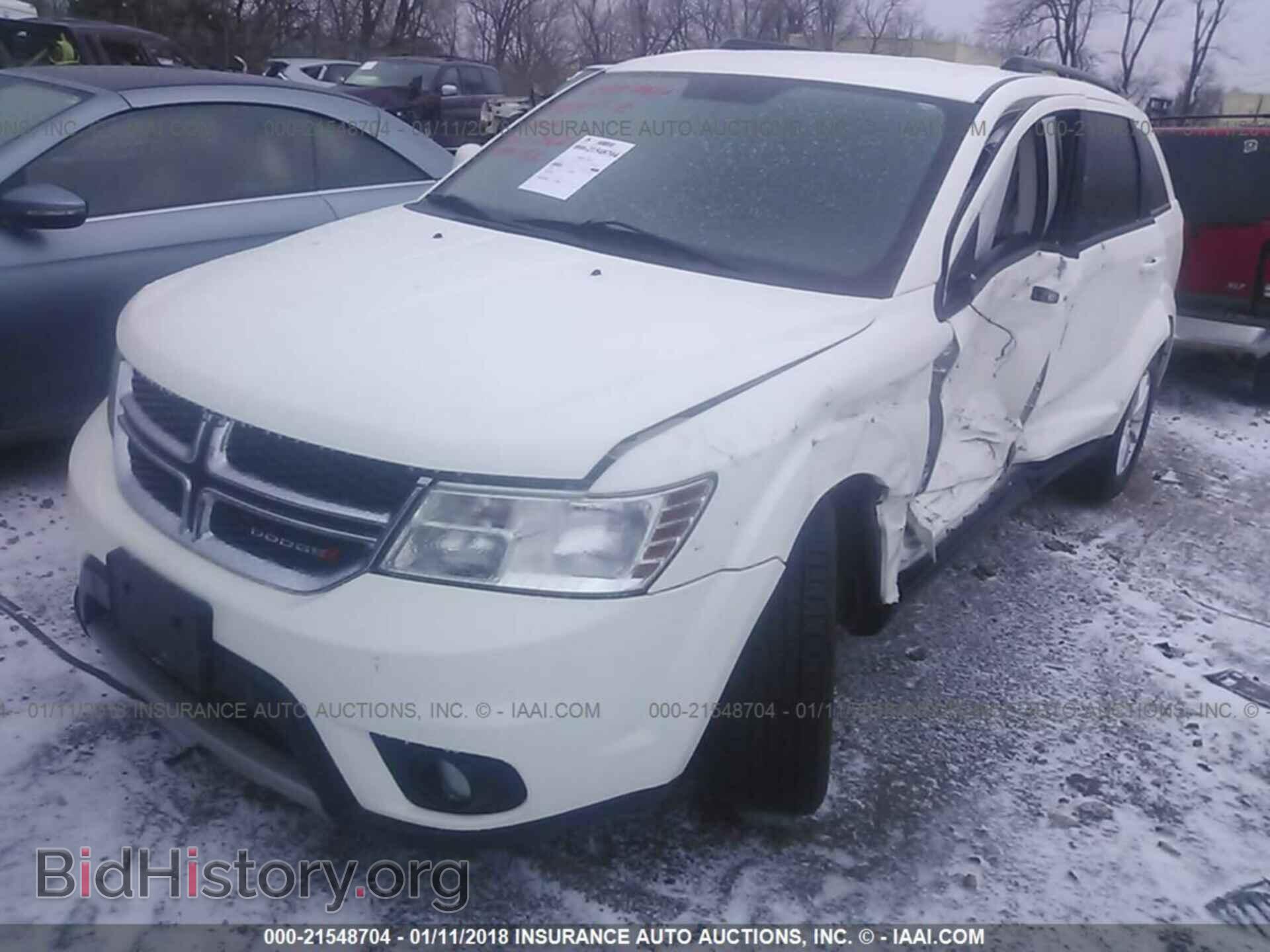 2015 Dodge Journey - VIN: 3C4PDCBG9FT718446 - Photo 2