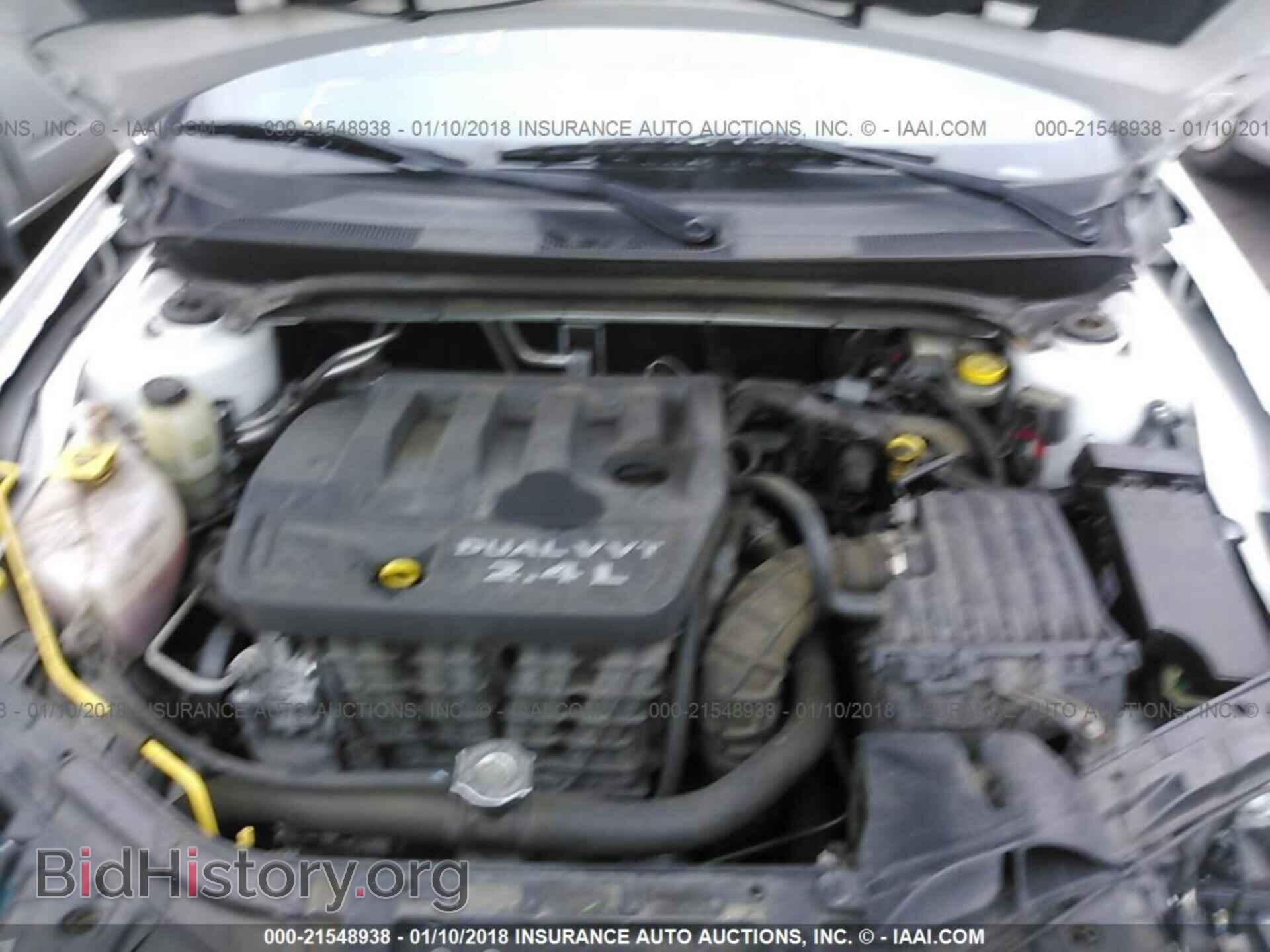 2014 Chrysler 200 - VIN: 1C3CCBAB2EN210999 - Photo 10