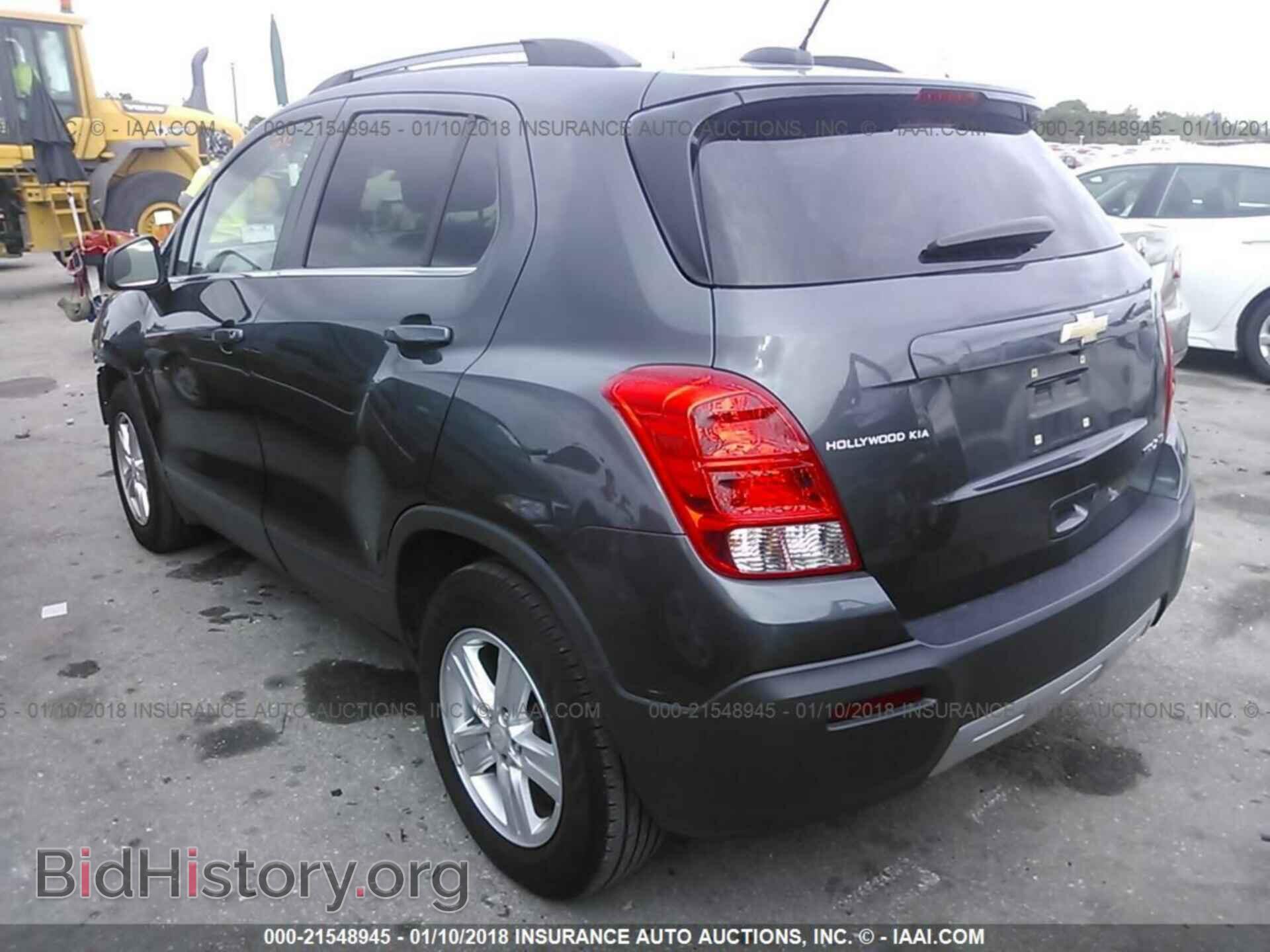 2016 Chevrolet Trax - VIN: 3GNCJLSB2GL163960 - Фото 3