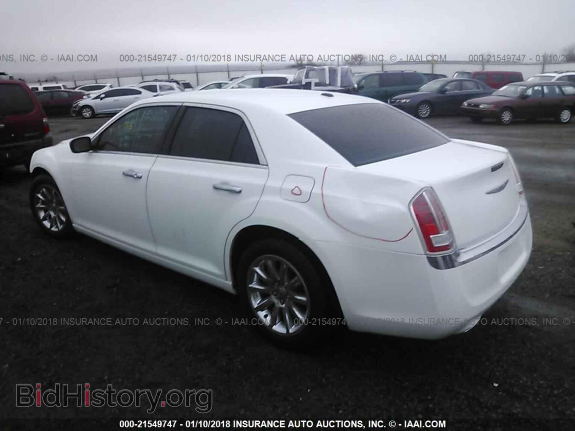 2012 Chrysler 300c - VIN: 2C3CCAET3CH268011 - Фото 3