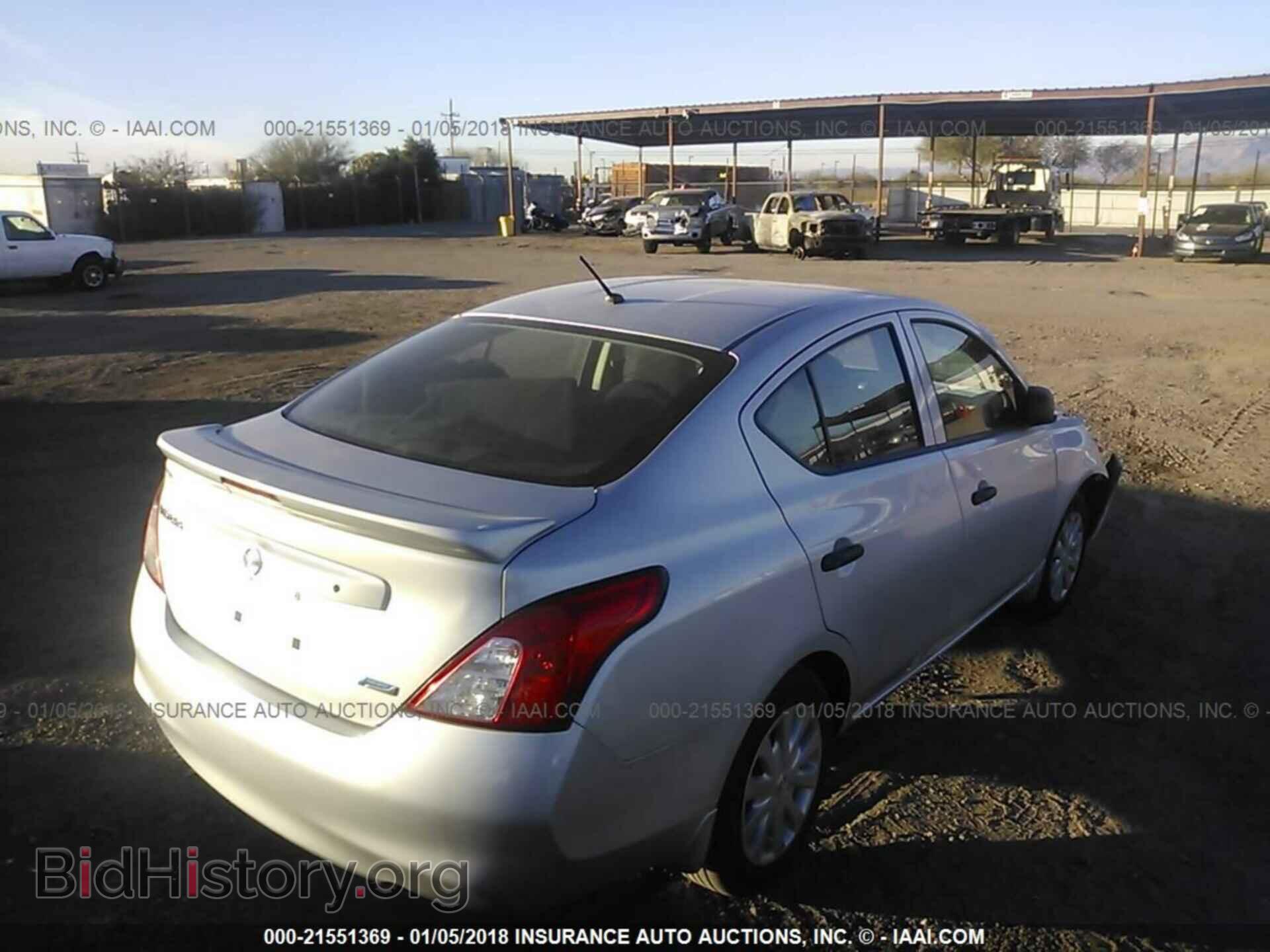2014 Nissan Versa - VIN: 3N1CN7AP1EL862076 - Photo 4