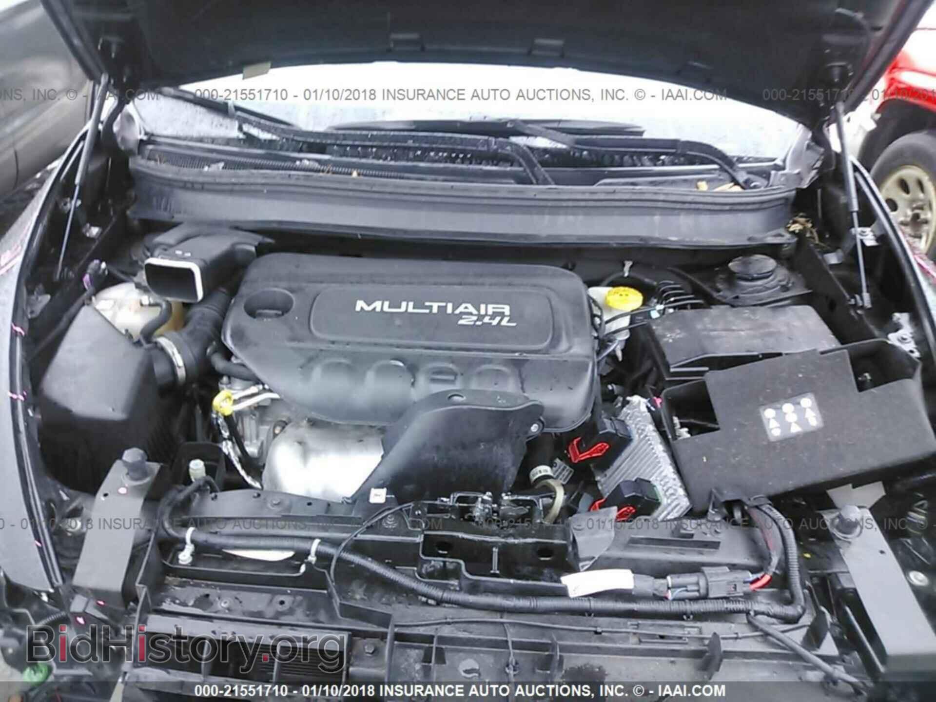 2015 Jeep Cherokee - VIN: 1C4PJLCB2FW793382 - Photo 10