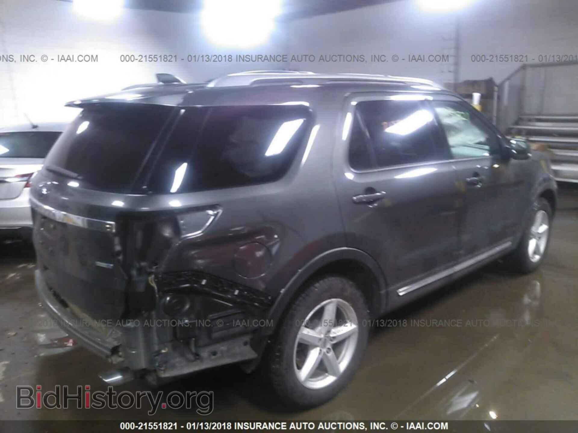 2017 Ford Explorer - VIN: 1FM5K8DHXHGA66049 - Photo 4