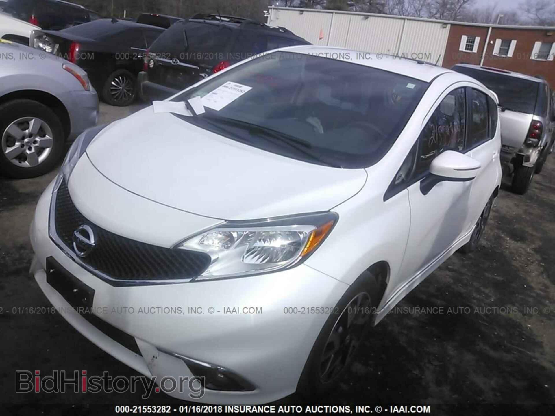 2016 Nissan Versa note - VIN: 3N1CE2CP5GL377152 - Фото 2