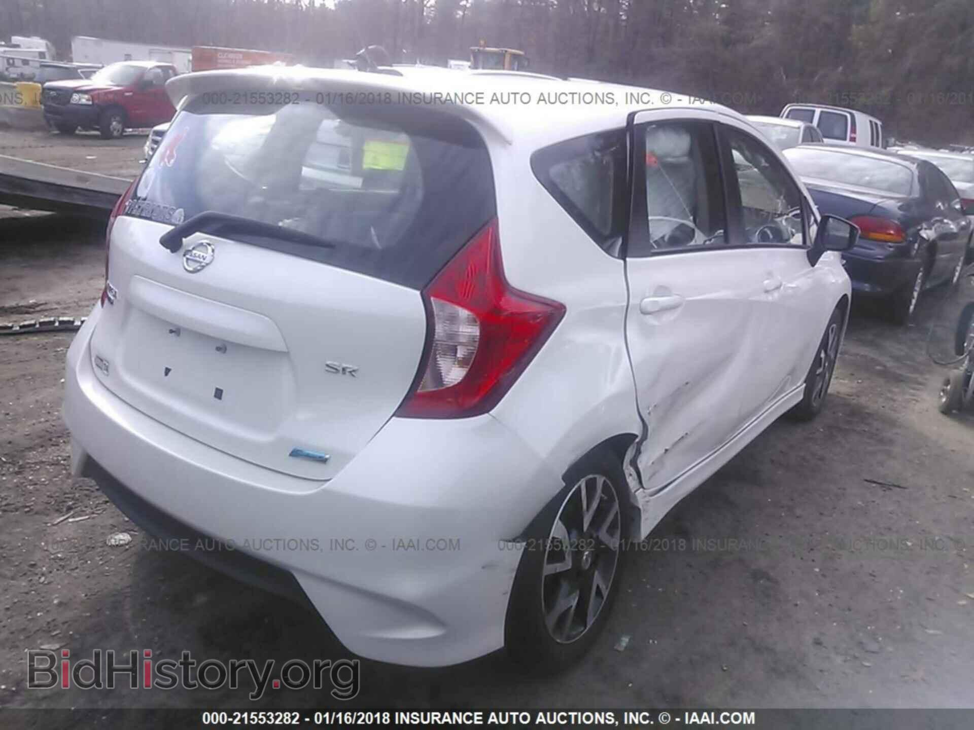 2016 Nissan Versa note - VIN: 3N1CE2CP5GL377152 - Фото 4