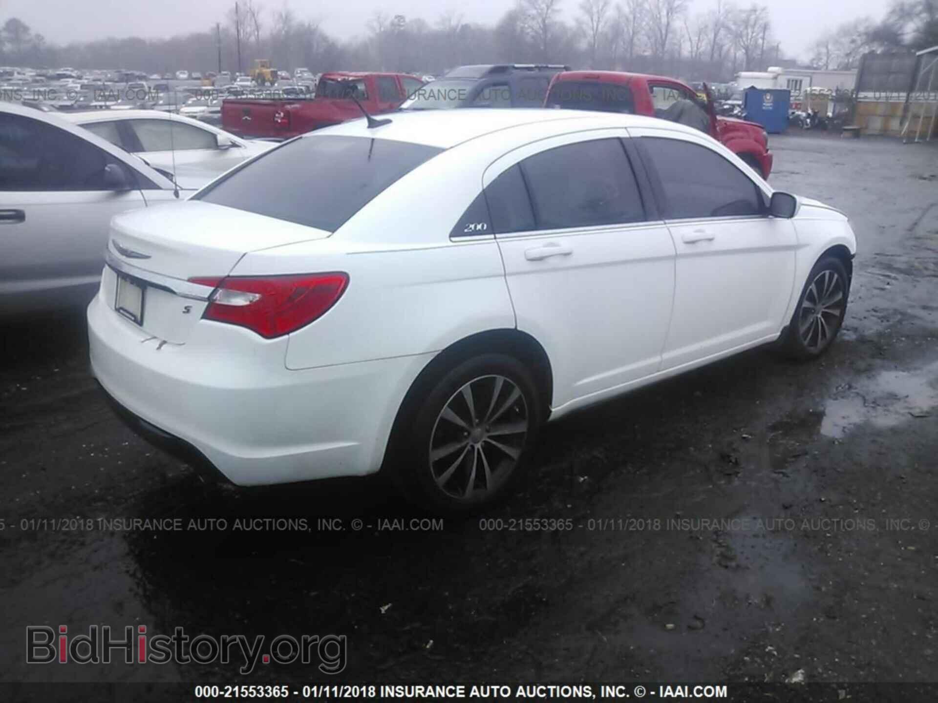 2011 Chrysler 200 - VIN: 1C3BC8FG0BN567130 - Фото 4