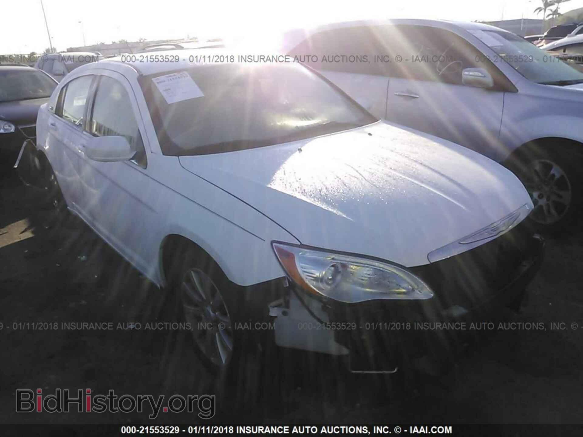 Фотография 1C3CCBBB2CN114611 - Chrysler 200 2012