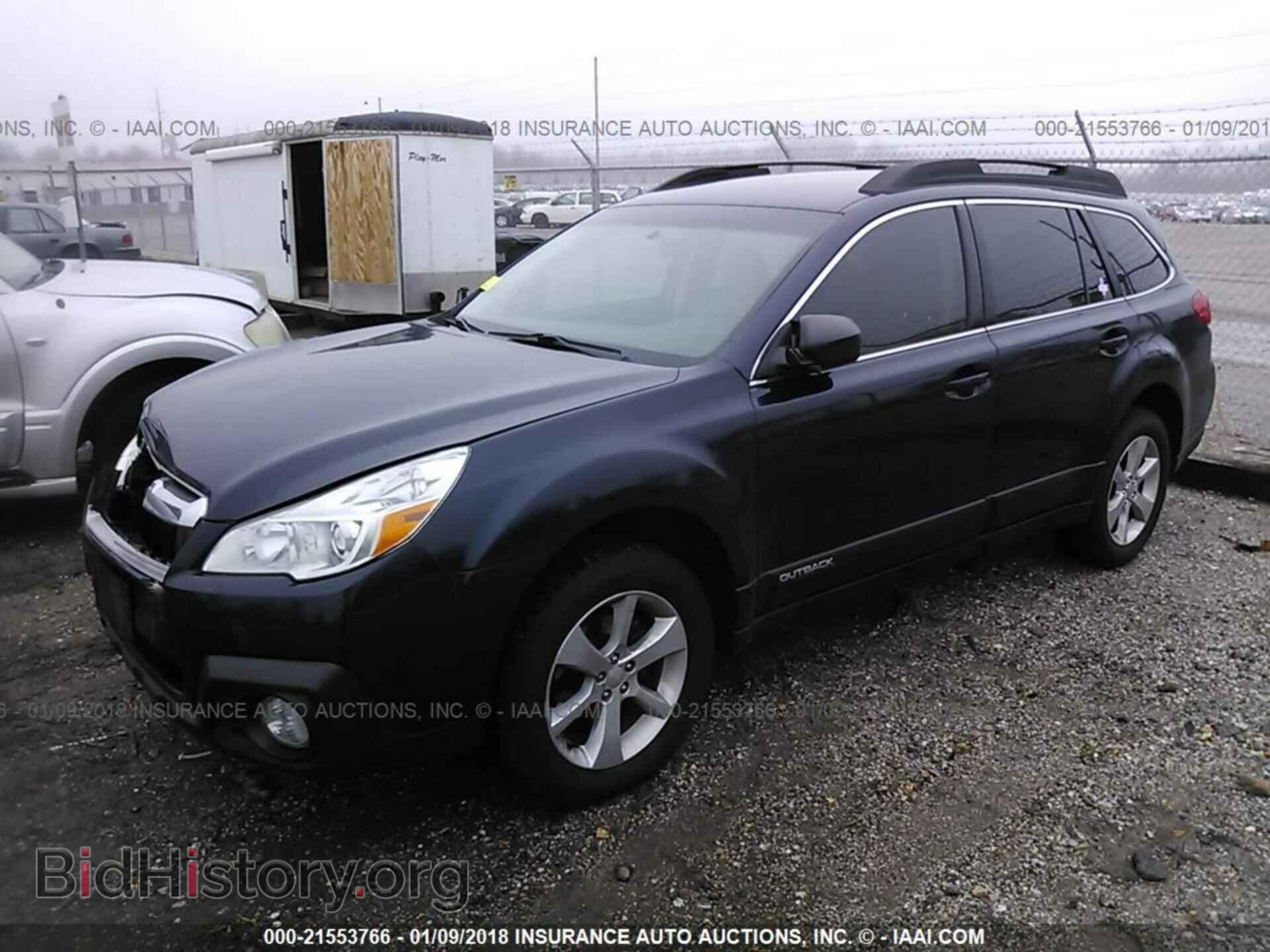 2014 Subaru Outback - VIN: 4S4BRCAC4E3259357 - Фото 2