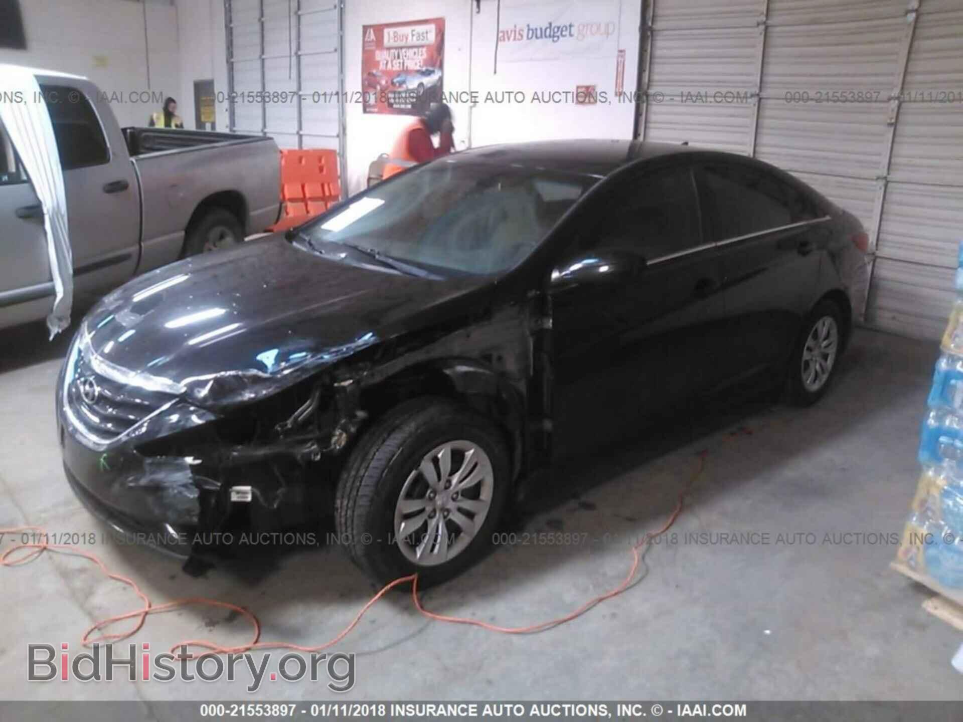 2012 Hyundai Sonata - VIN: 5NPEB4AC3CH380989 - Фото 2