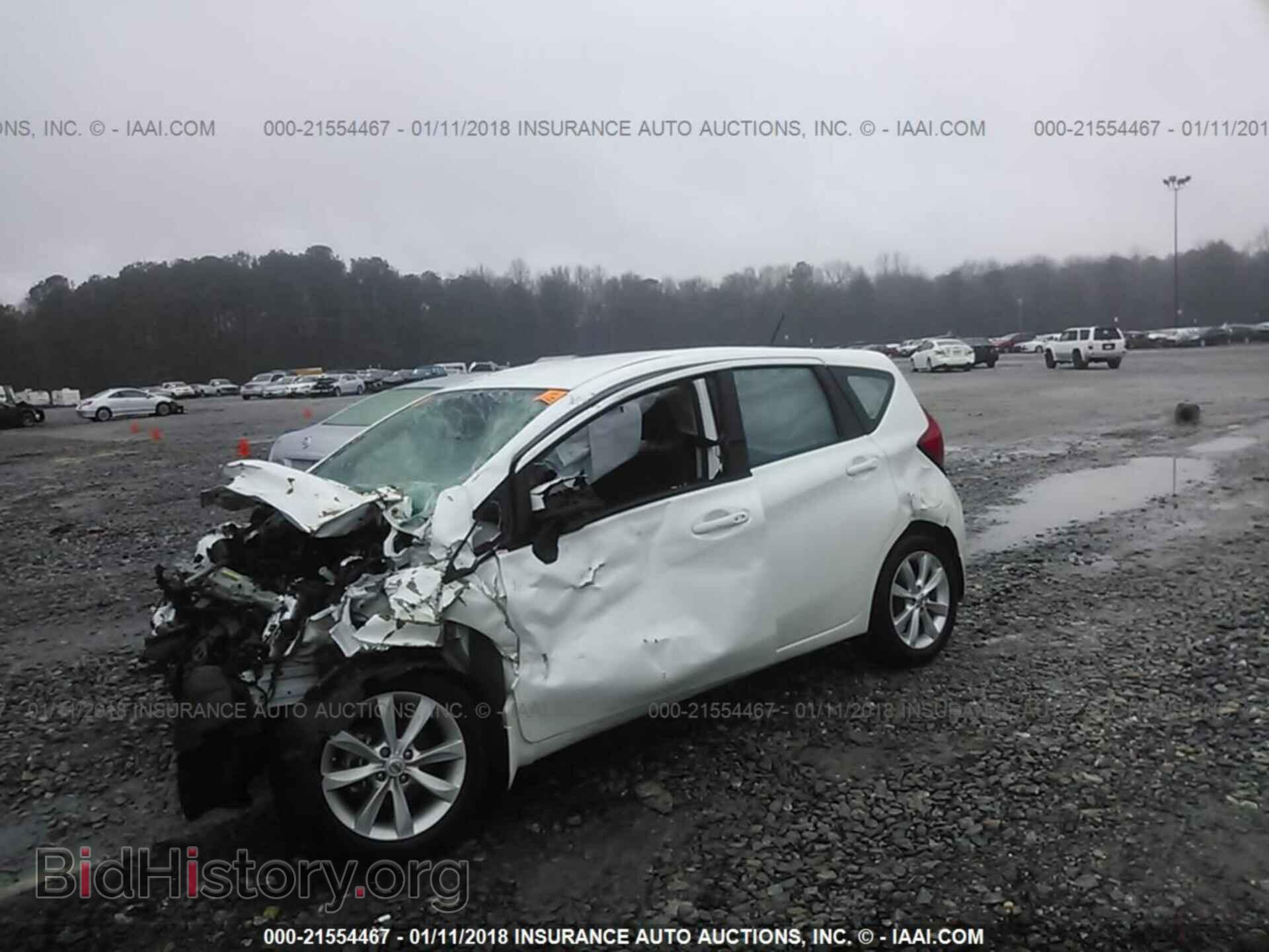 2015 Nissan Versa note - VIN: 3N1CE2CP7FL450312 - Фото 2